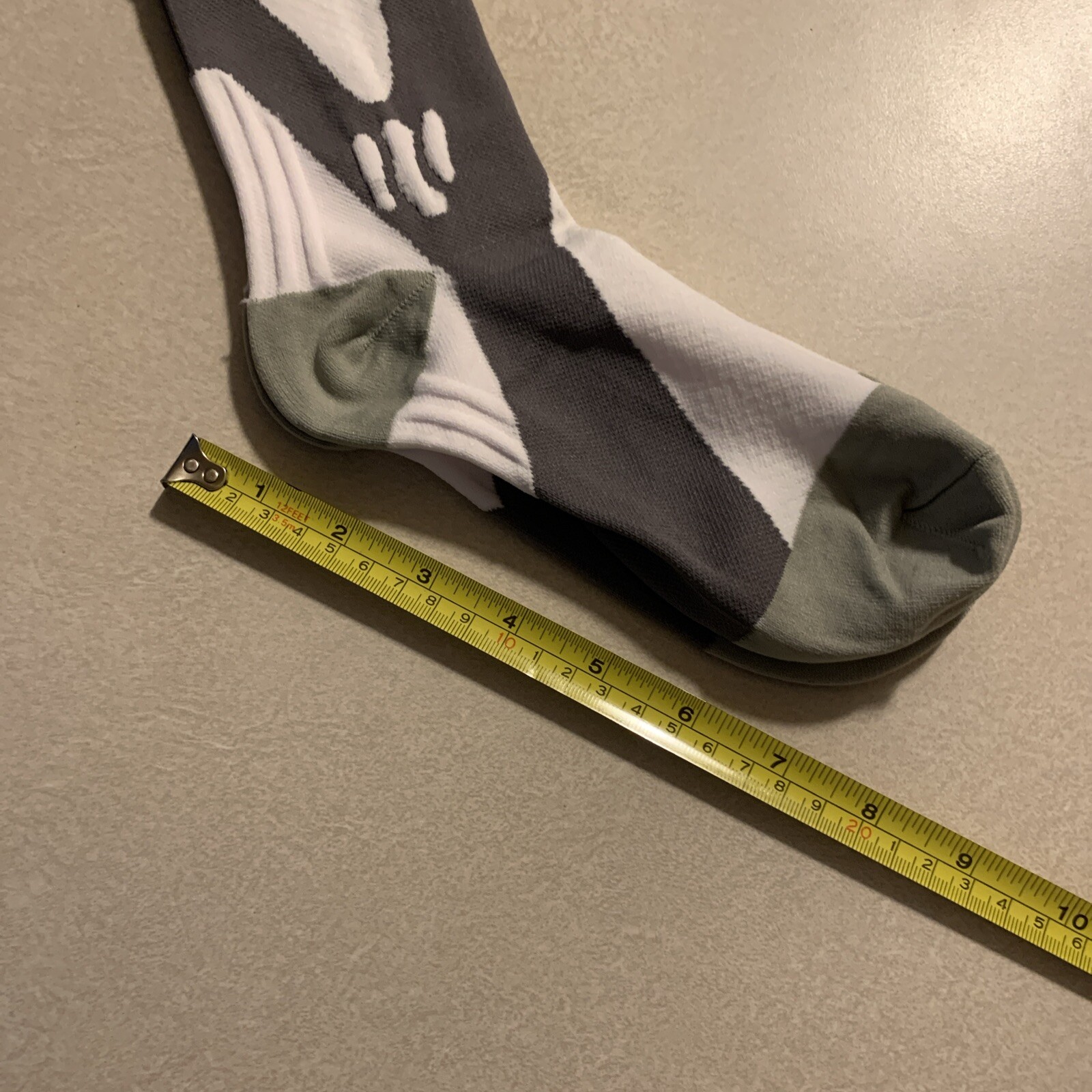 1 Pair White Compression Socks Support S/M