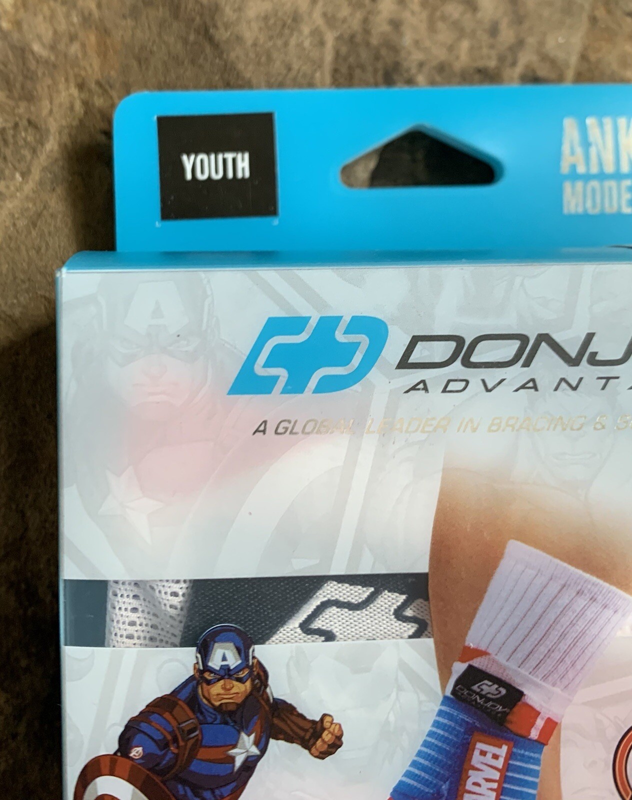 Donjoy Youth Captain America Figure-8 Ankle Support. New