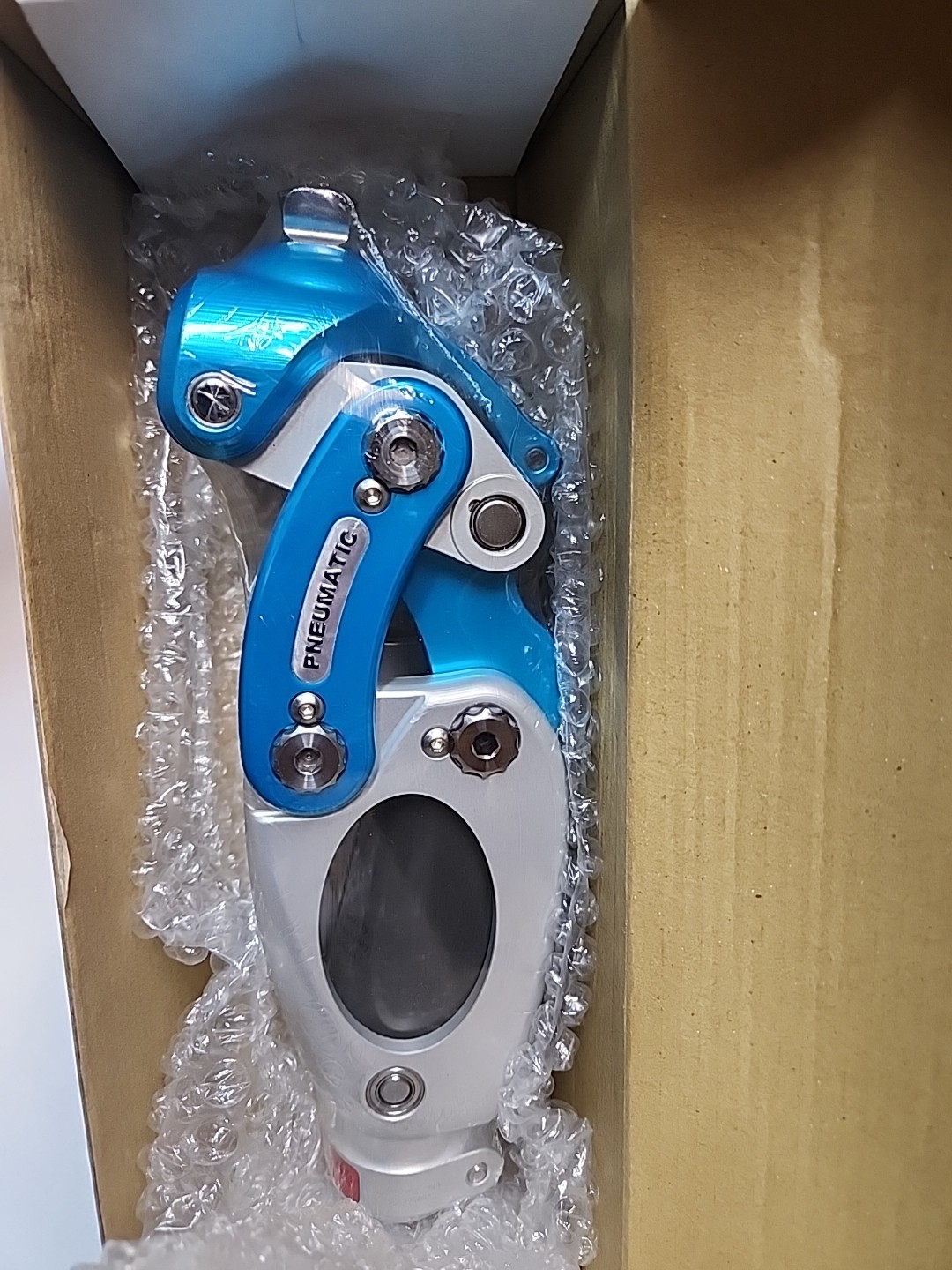 Daw Industries 4-Bar Sure Stance Pneumatic Knee Weight Activated Stance Control