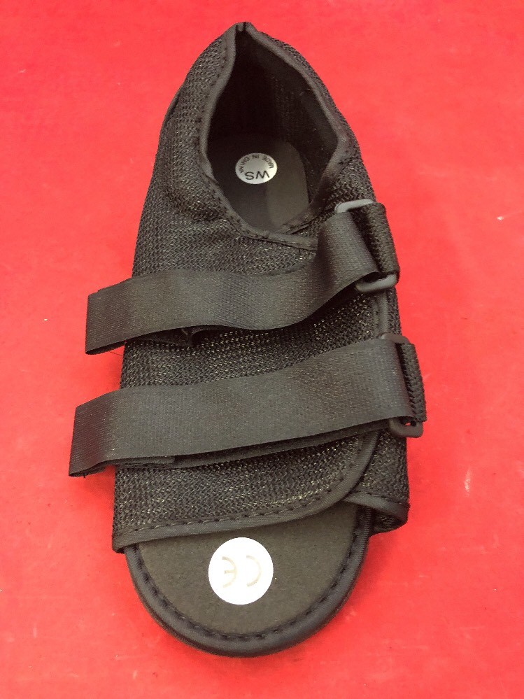 One Brand New Orthopedic Post-Op Shoe Left/Right Female Small 9.5″x3.5″ Black