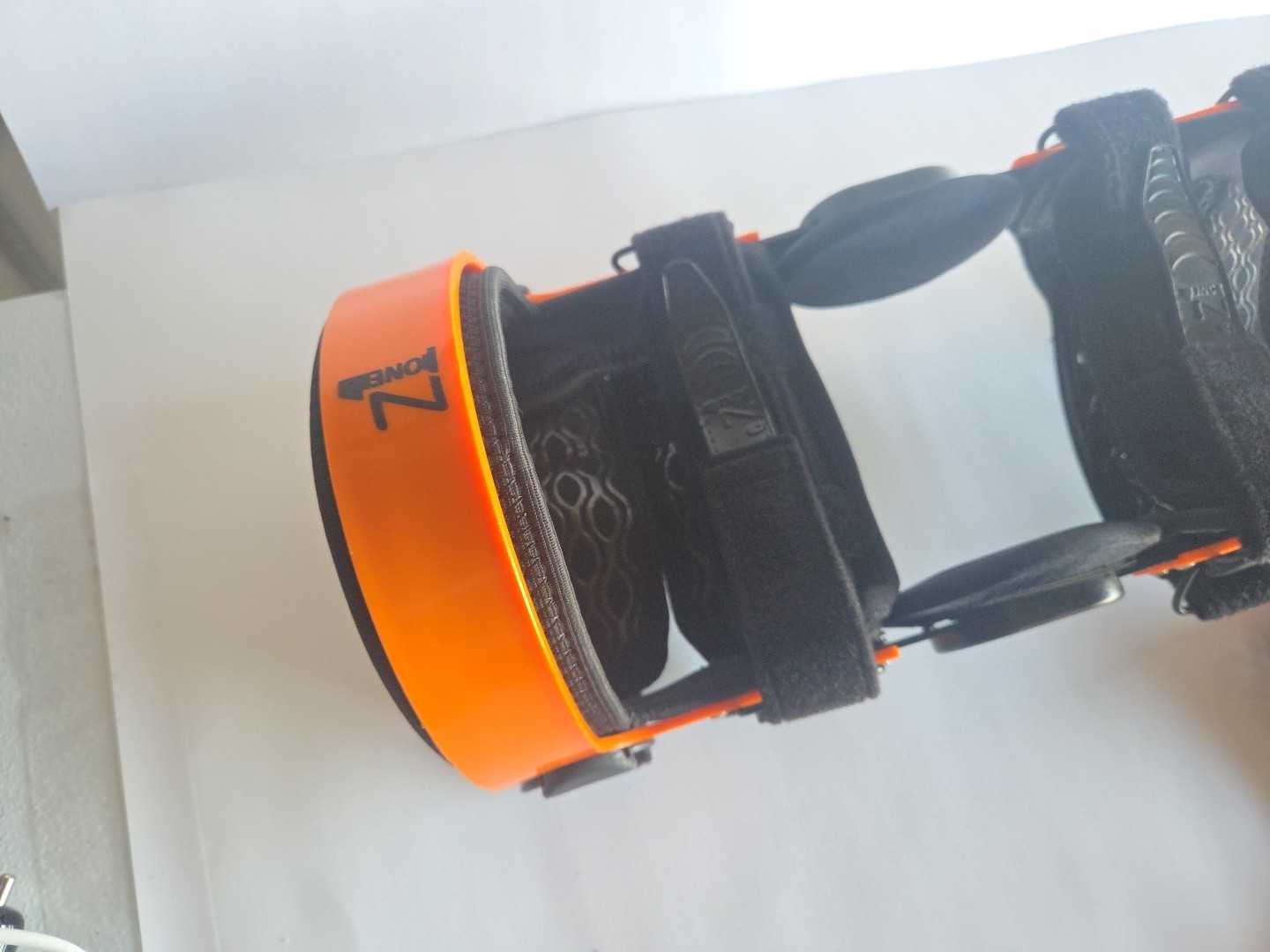 Z1 K2 Knee Brace for ACL Ligament Sports Injuries OA & Knee Pain for Men & Women