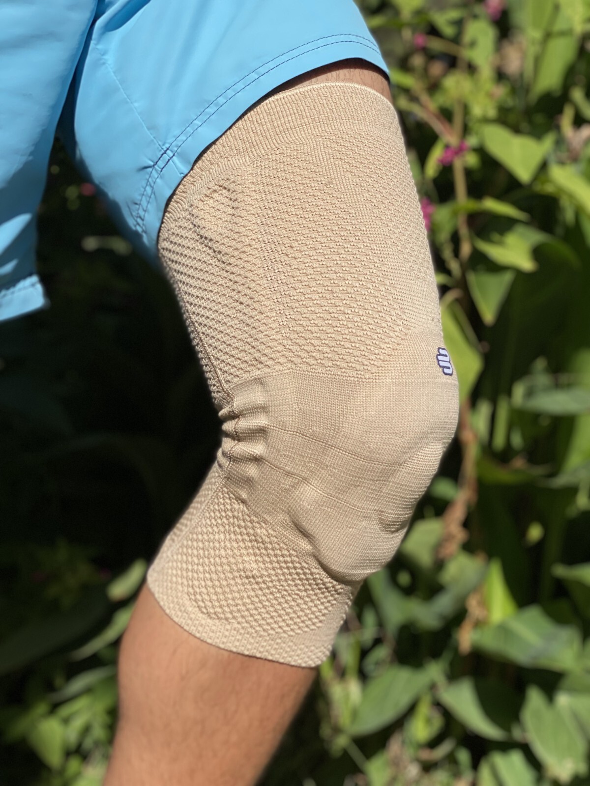 Bauerfeind GenuTrain Size 3 Knee Support Sleeve Beige Compression Knit
