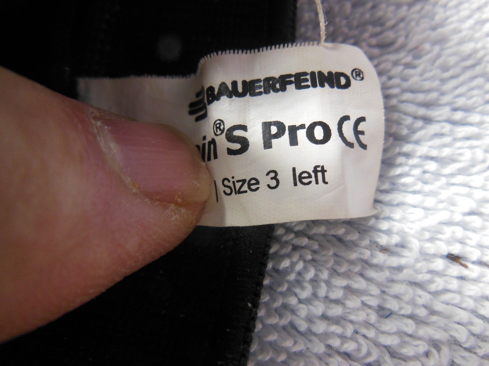 Bauerfeind GenuTrain S Pro Size 3 Left Knee Joint Brace Patella Support Sleeve