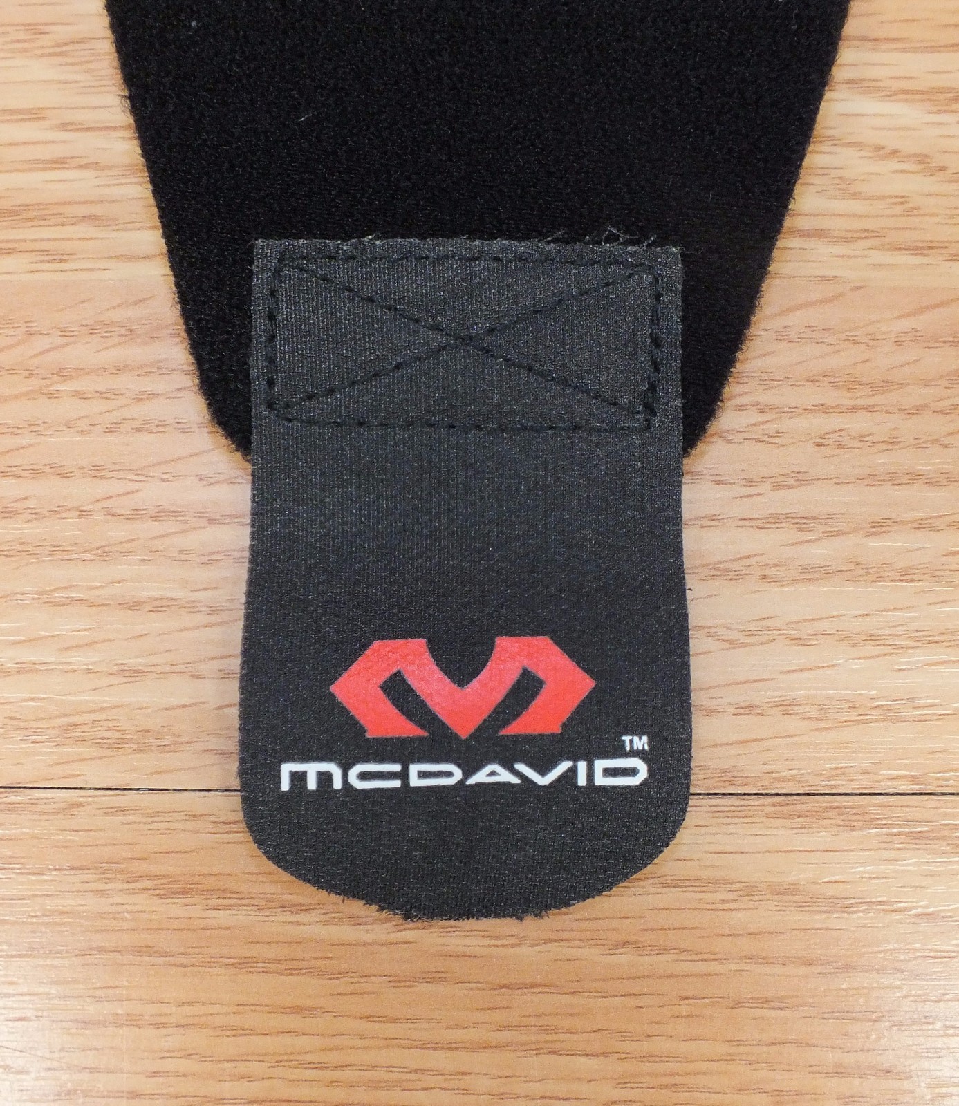 Genuine McDavid (451) Adjustable Hook & Loop One Size Fits Most Wrist Wrap *READ
