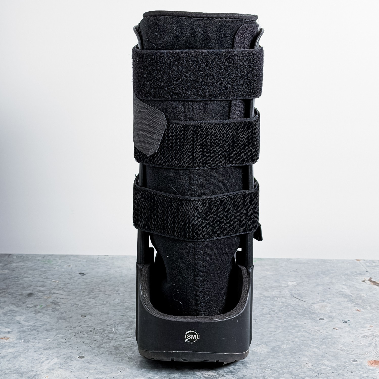 United Ortho US14105 Air Cam Walker Fracture Boot Black – Small