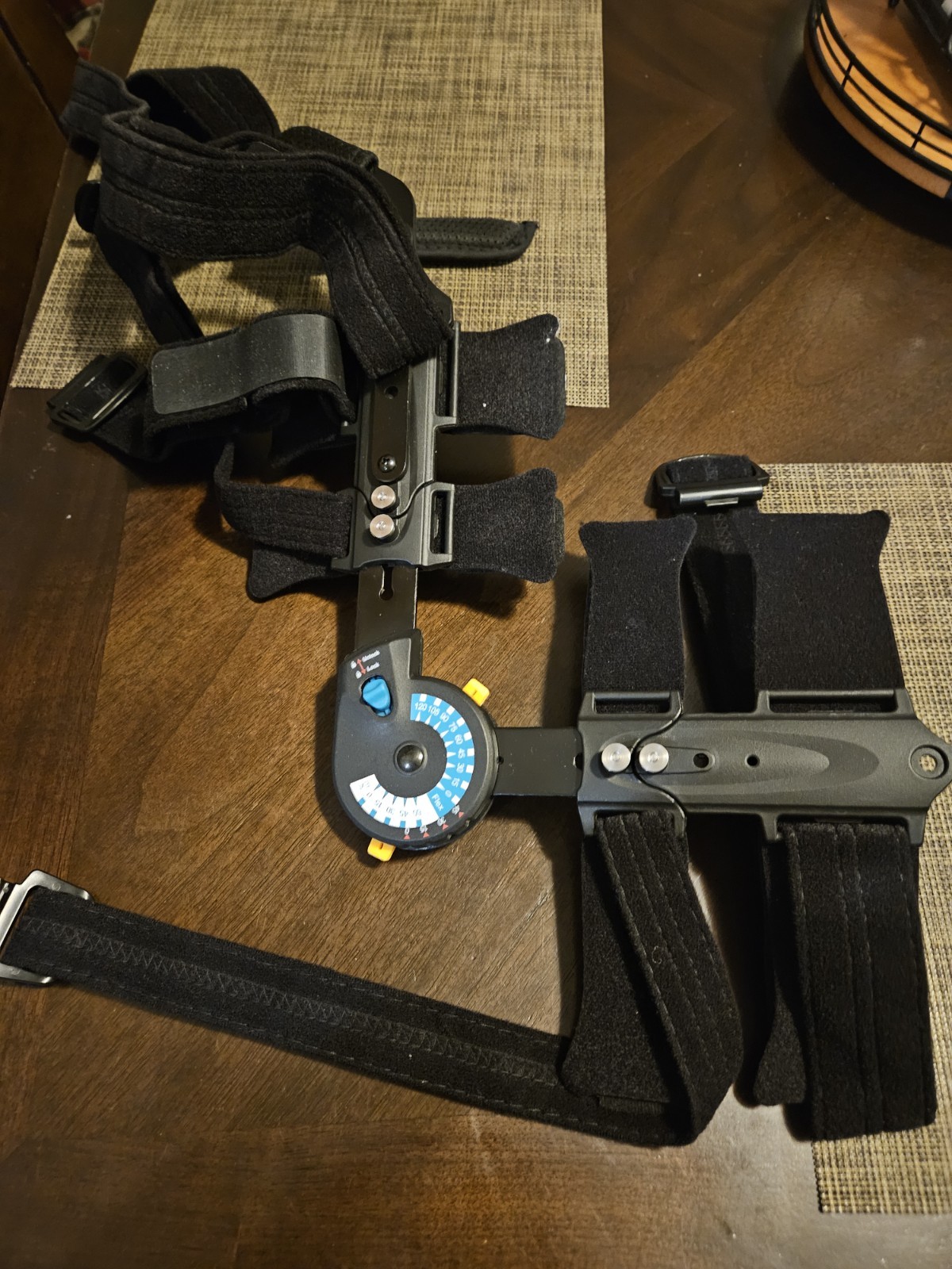 Elbow Brace Komzer Hinge Adjustable Post OP ROM Elbow Brace with Sling RIGHT