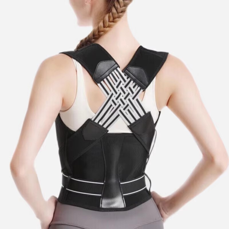 Back Brace Posture Corrector for Women and Men, Shoulder Straightener Adjustable
