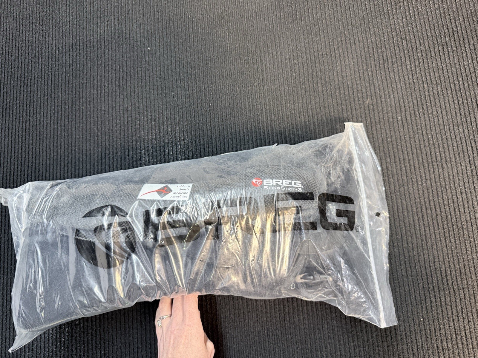 Breg Slingshot 3 Large Shoulder Sling, Removable Pillow & Exercise Ball