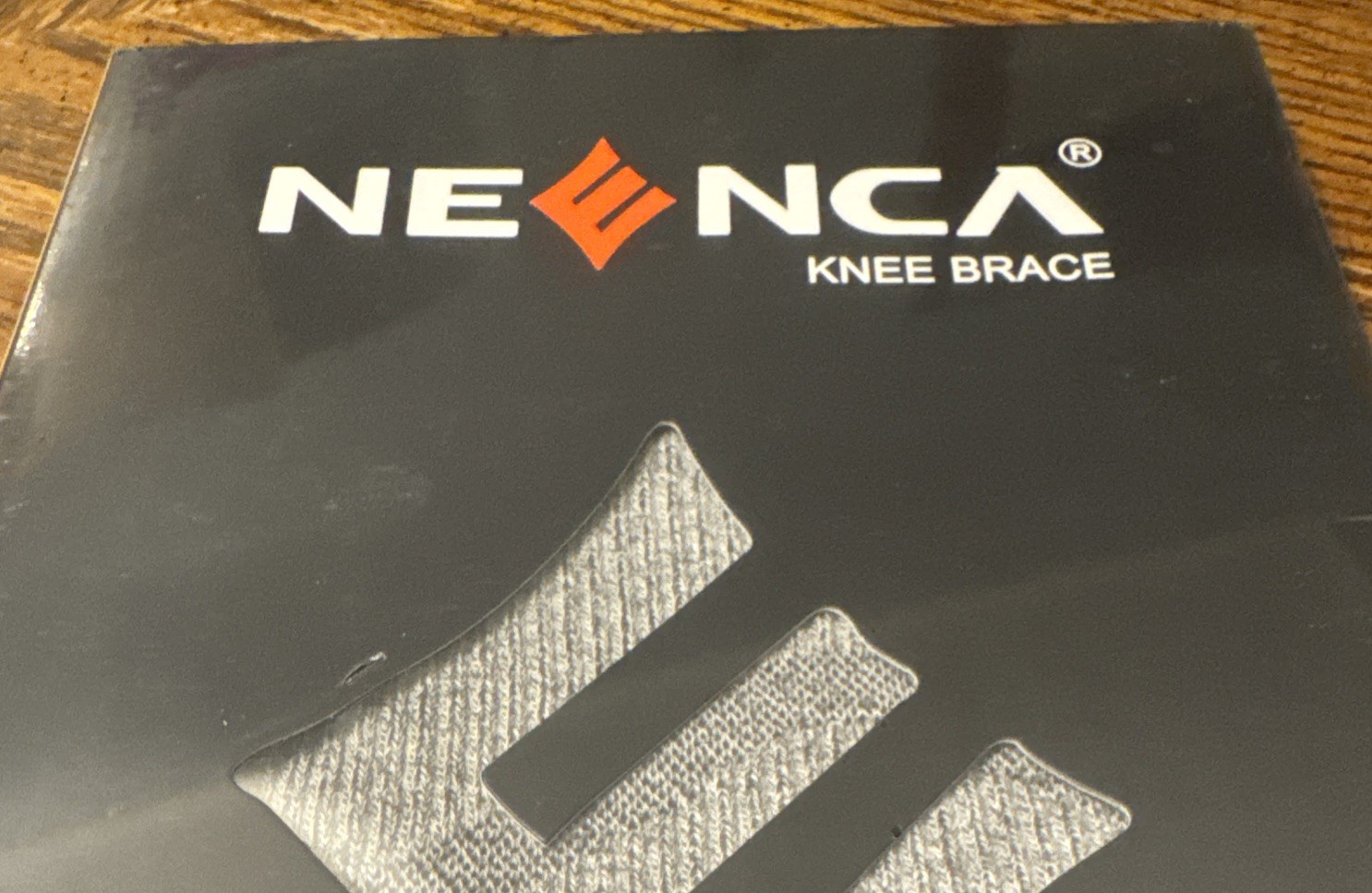 NEENCA Professional Knee Brace Knee Compression Support Sleeve Gray Size Medium