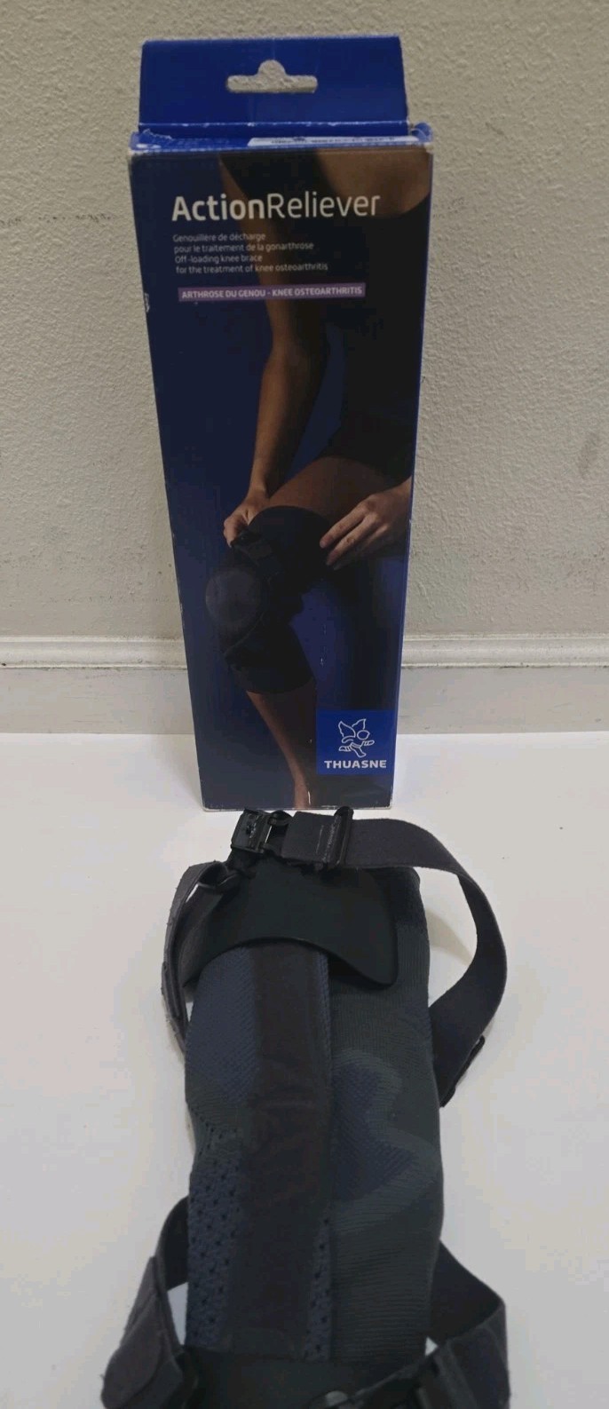 Thuasne “Action Reliever” Knee Brace Size 3 Left Medial/Right Lateral L/M Grey
