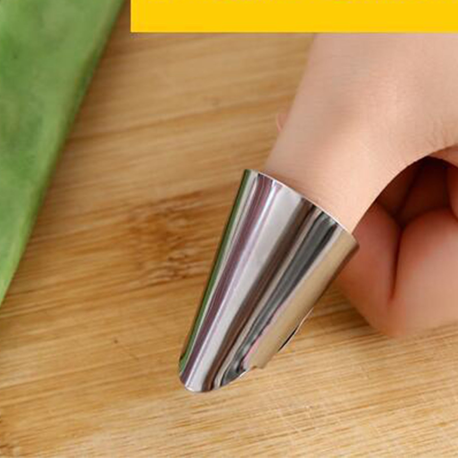 Kitchen Tool Finger Guard Stainless Steel Finger Protector Thumb Guard Peeler