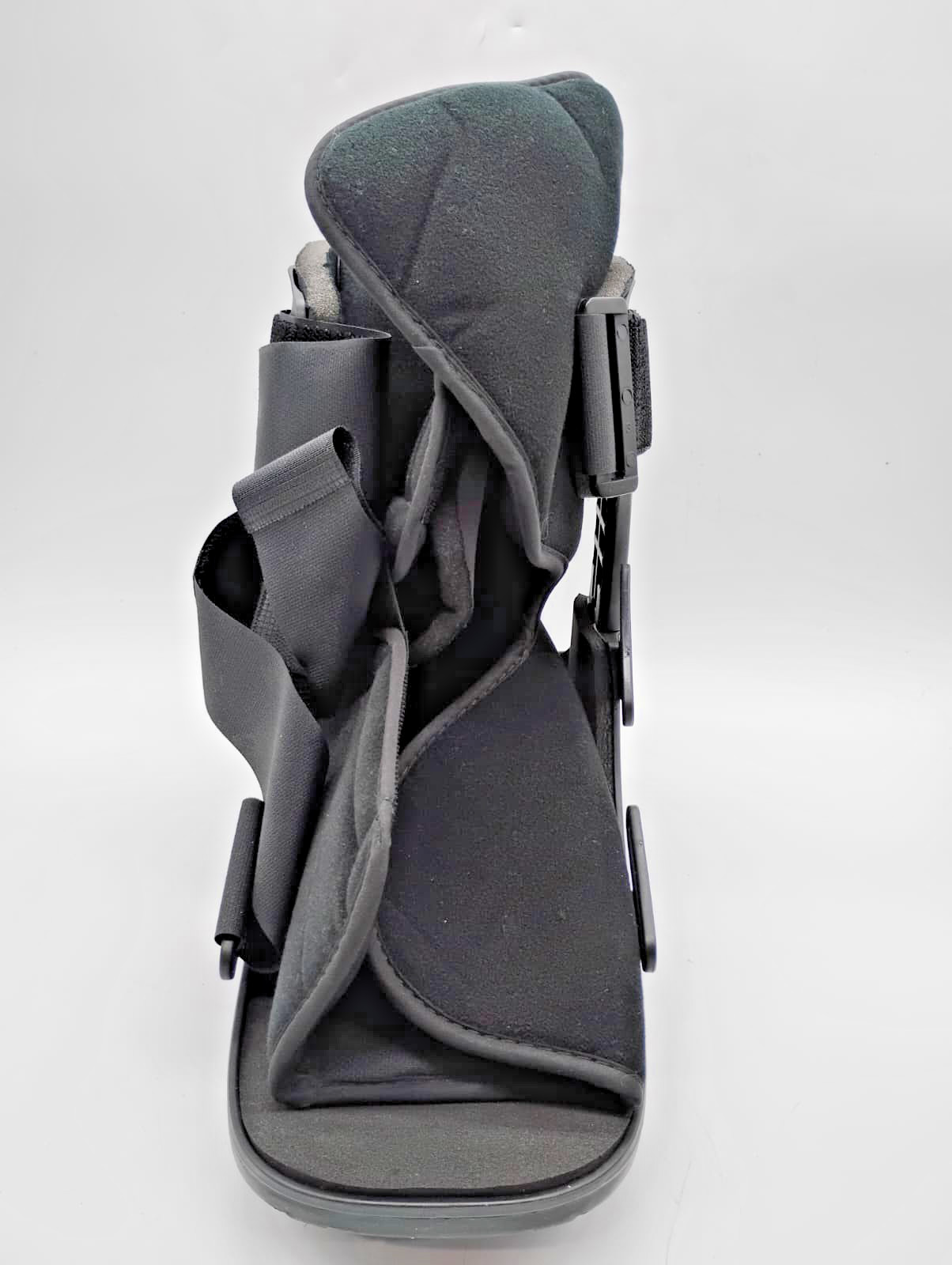 United Ortho USA14115 Short Air Cam Walker Fracture Boot Medium Black Left Right