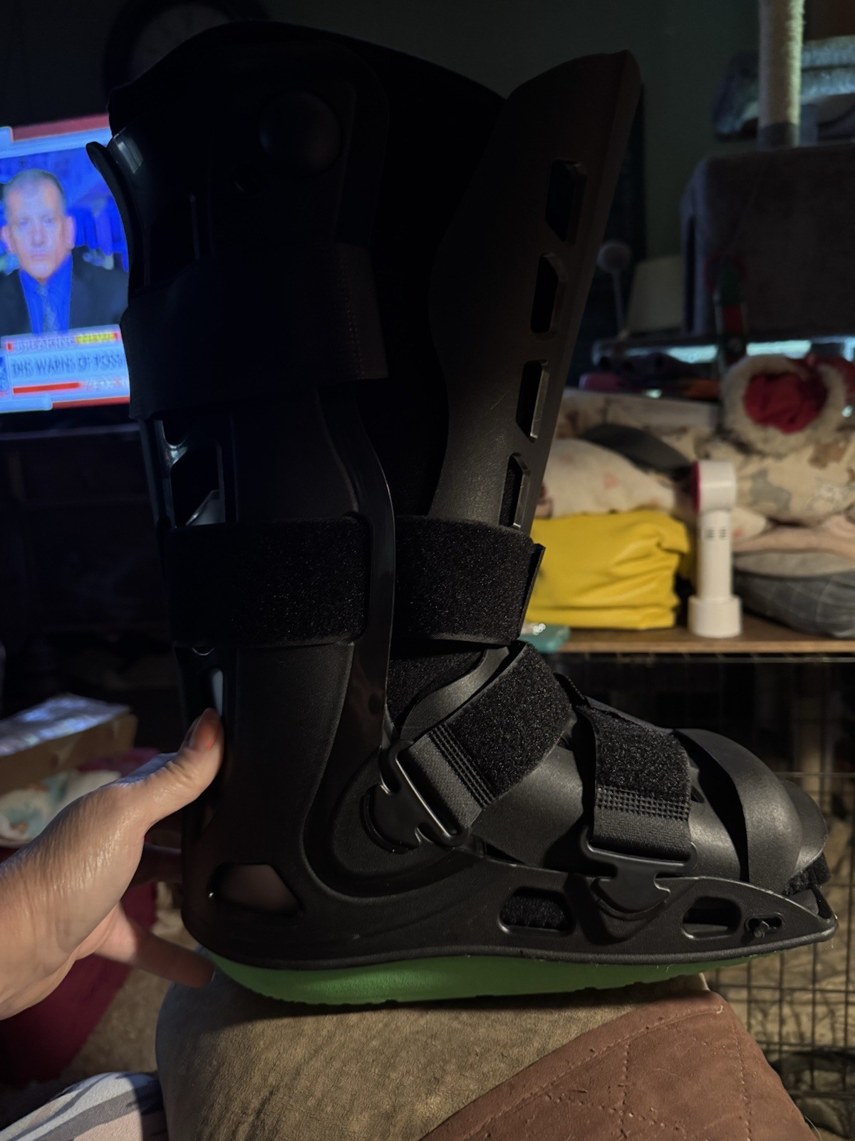 Nenca Air Cast, Walker Boot, Size Medium Extra Padding For Inside