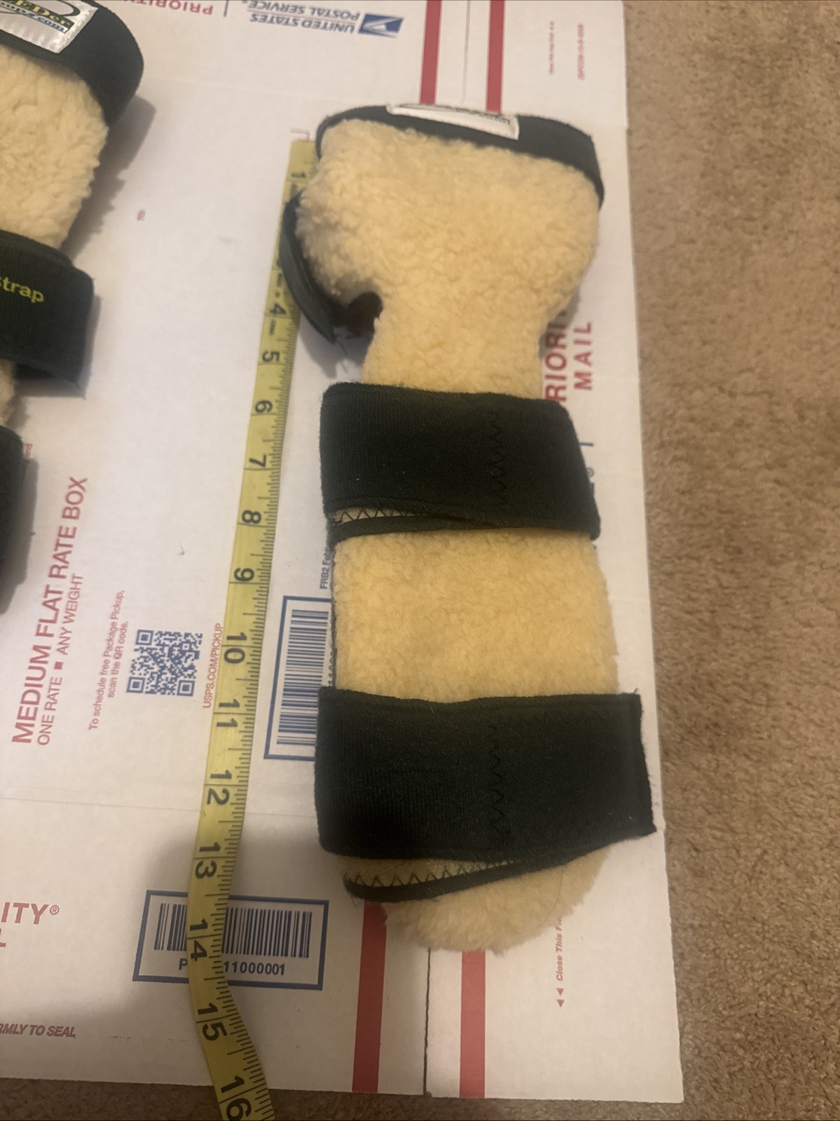 LEEDer Rest® Foam / Wire Right Hand Green Beige Sherpa Splints