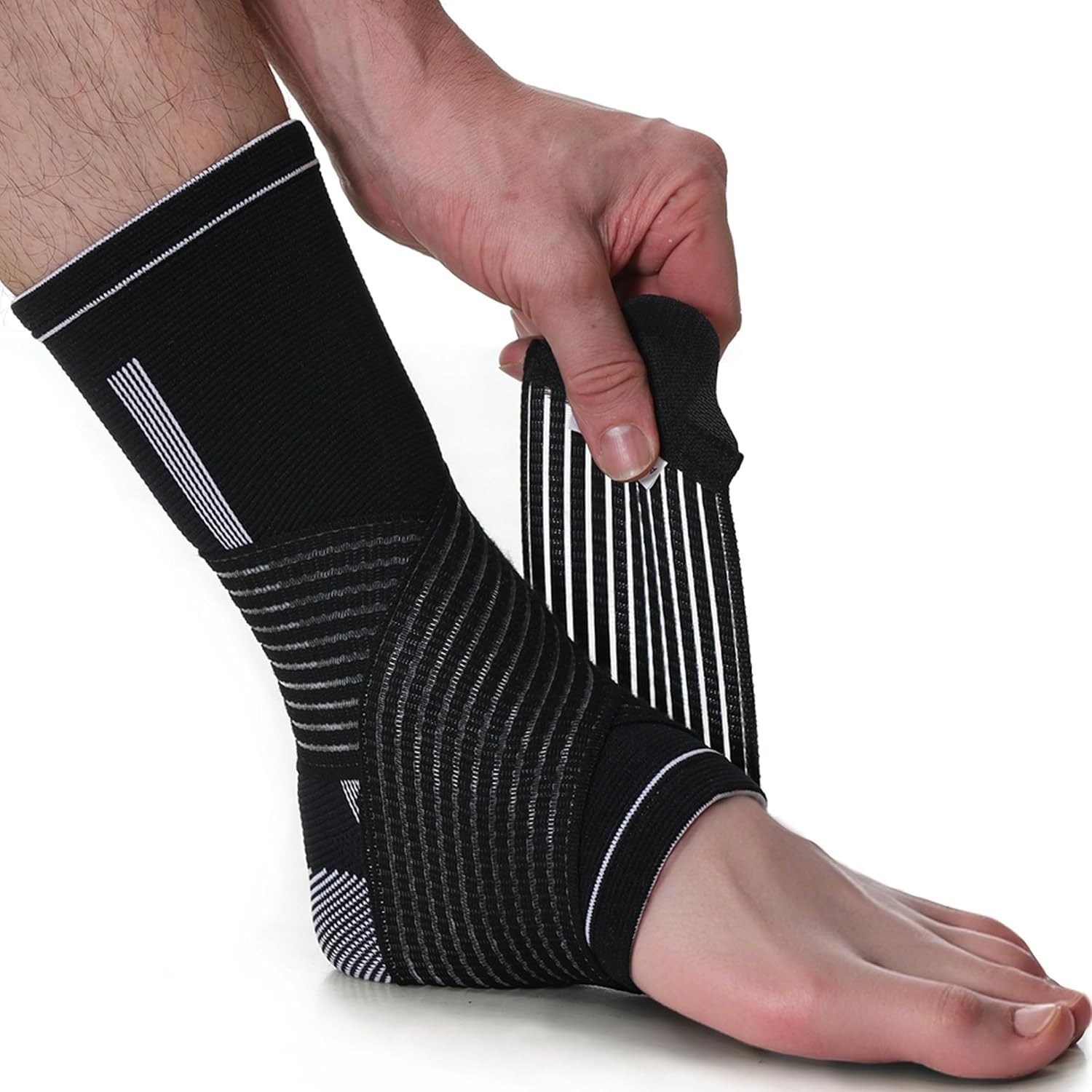 Lightweight Ankle Support Brace in Black – Size M for All Sports Activities