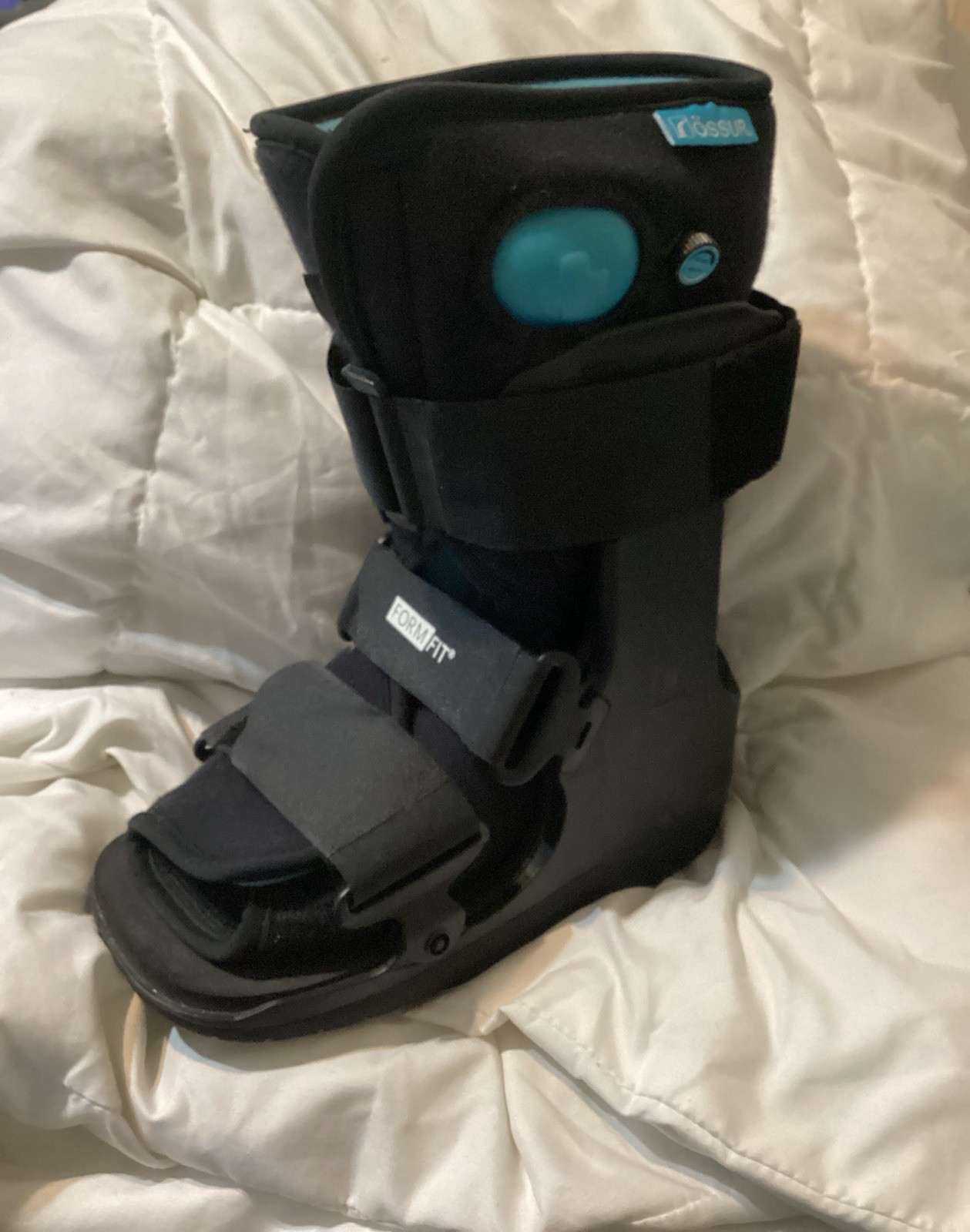Ossur Formfit Walker Boot With Air – Medical Grade Immobilization Low Top Small