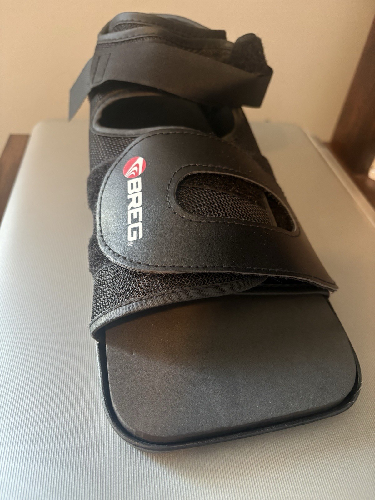 Breg Square Toe Post Op Shoe Medium Foot Brace Boot PostOp