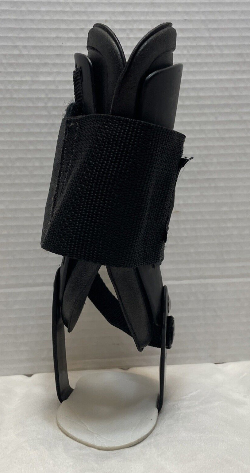 Active Ankle Support Hinged Brace Small Black Medial Lateral