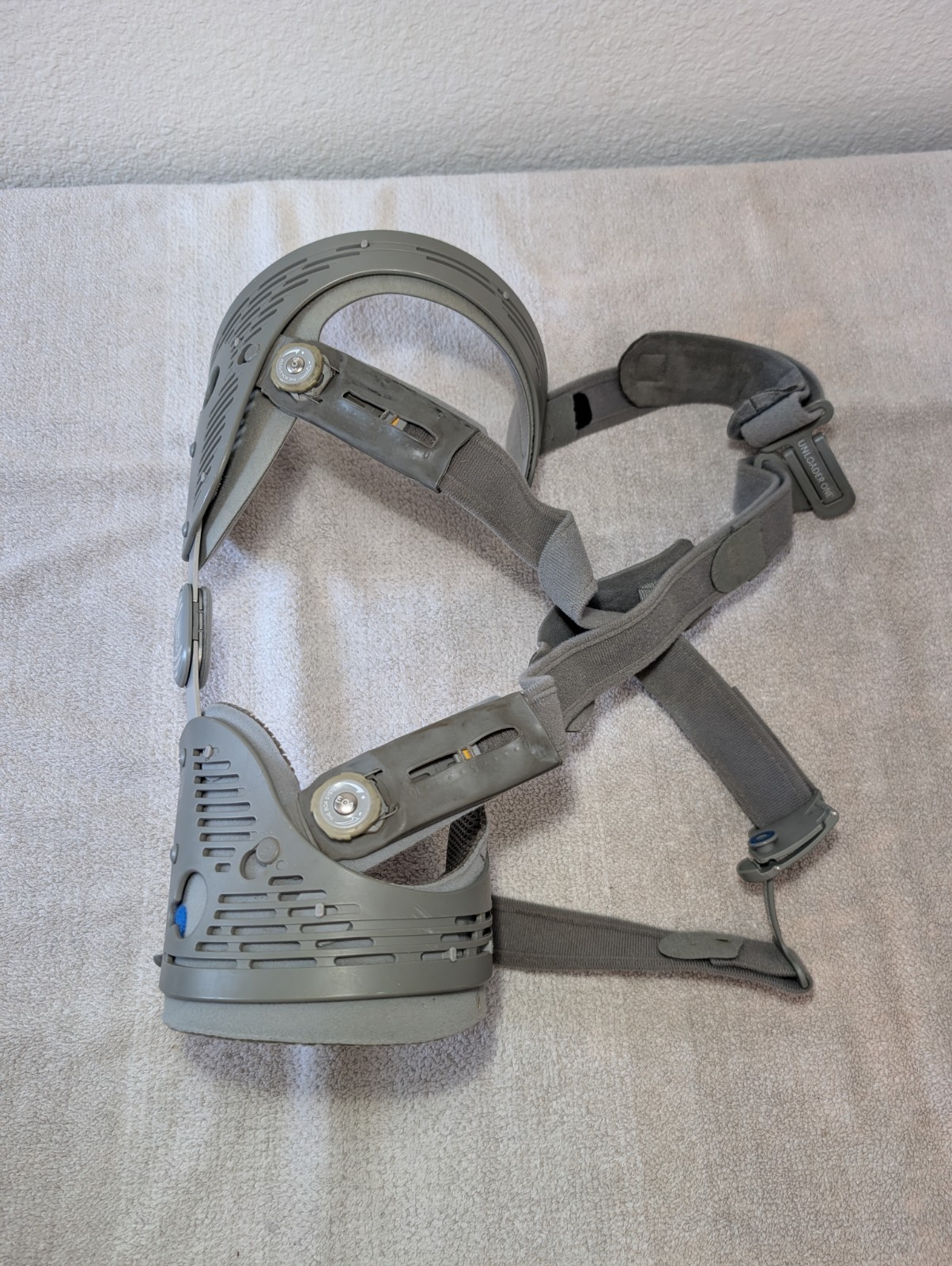 Ossur Unloader One with SmartDosing Size Large Left Medial B-240618714 W/ Extras