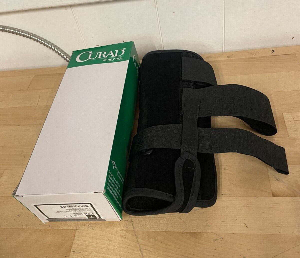 Curad Medline Deluxe Forearm Wrist Right 10″ L ORT18110RL *