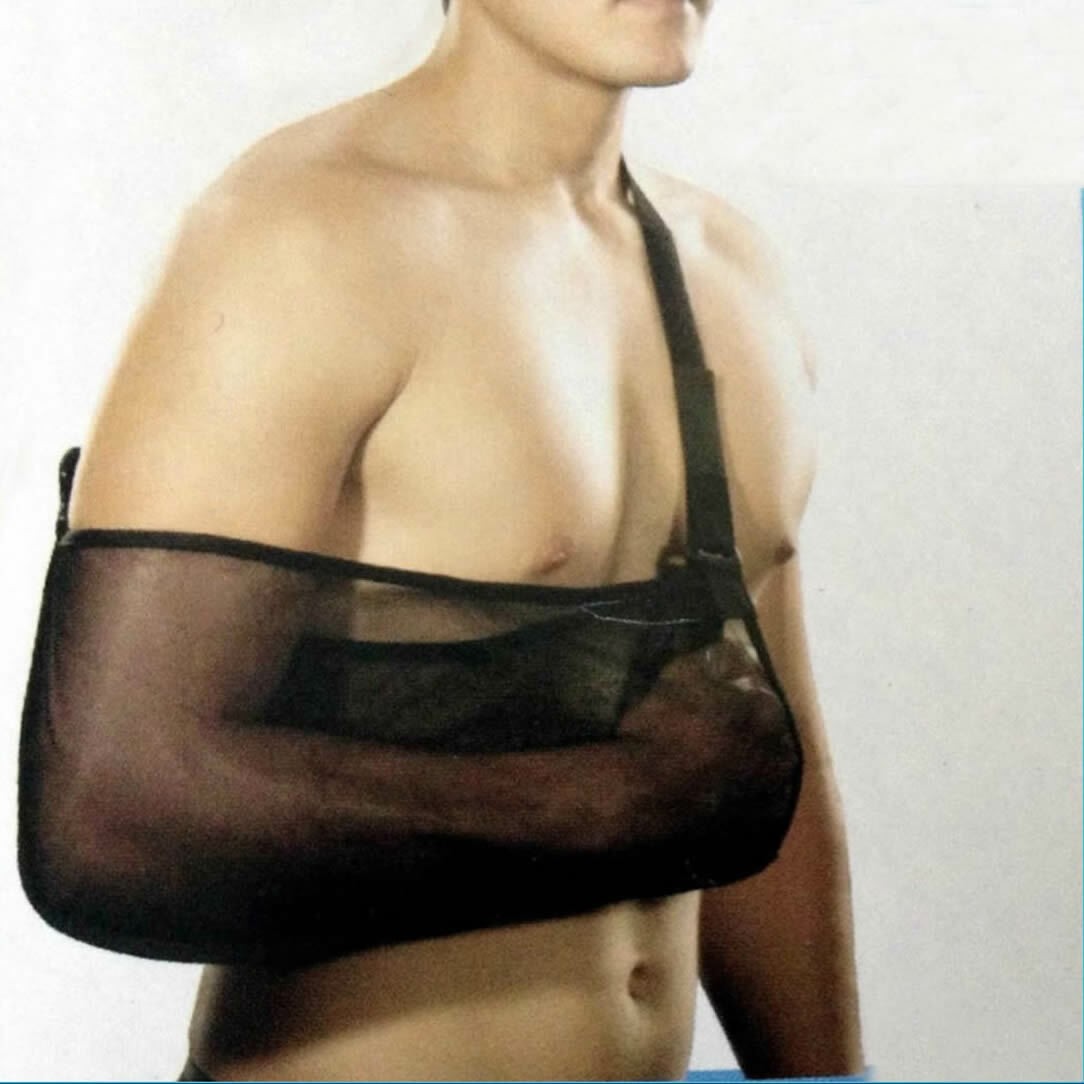 Arm Sling Orthopedic With Pad Shoulder Immobilizer Black Mesh Fabric (S-M-L)