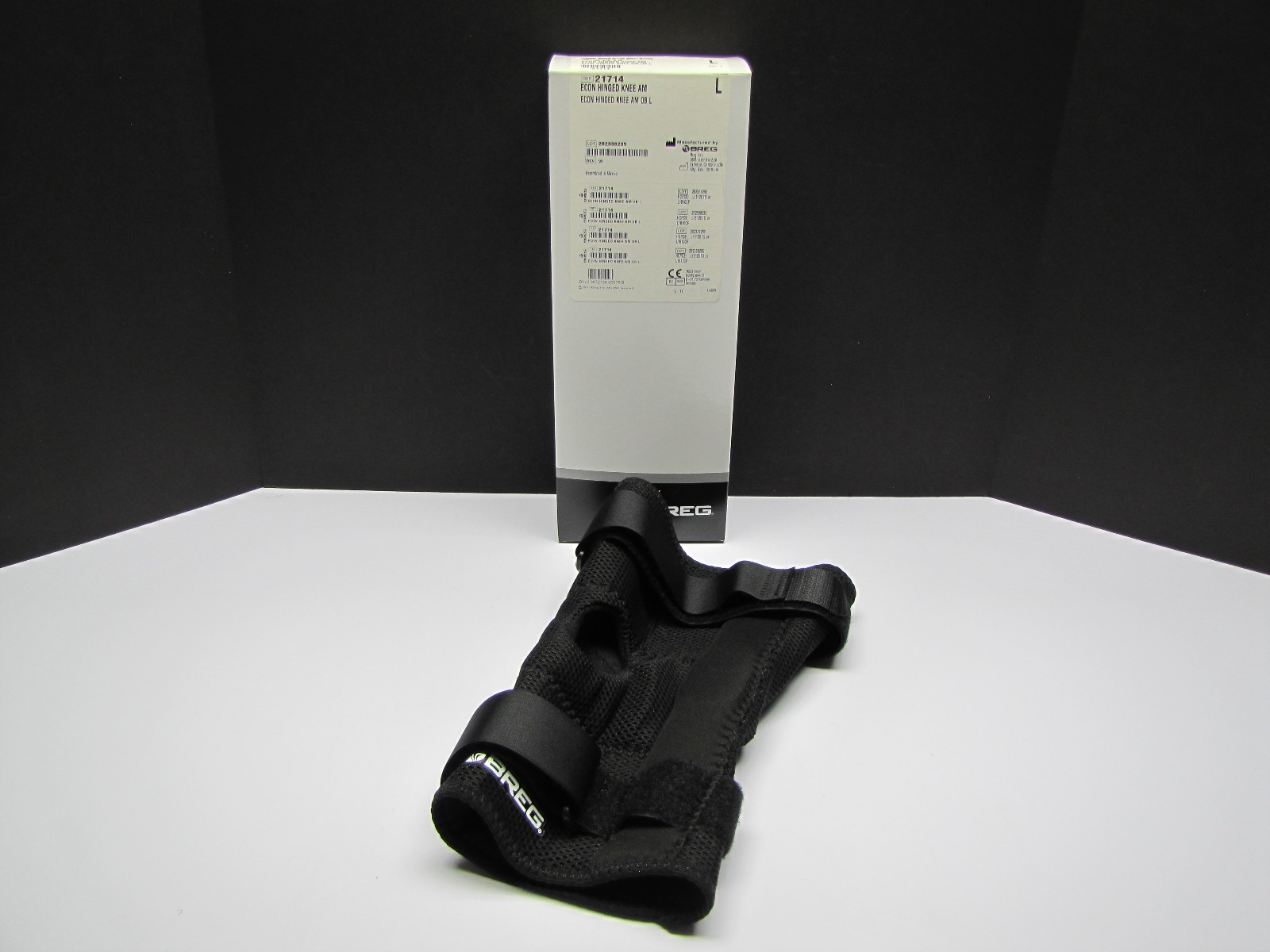 Breg Airmesh Economy Hinged Pull-On Knee Brace w Open Back – Large 21714