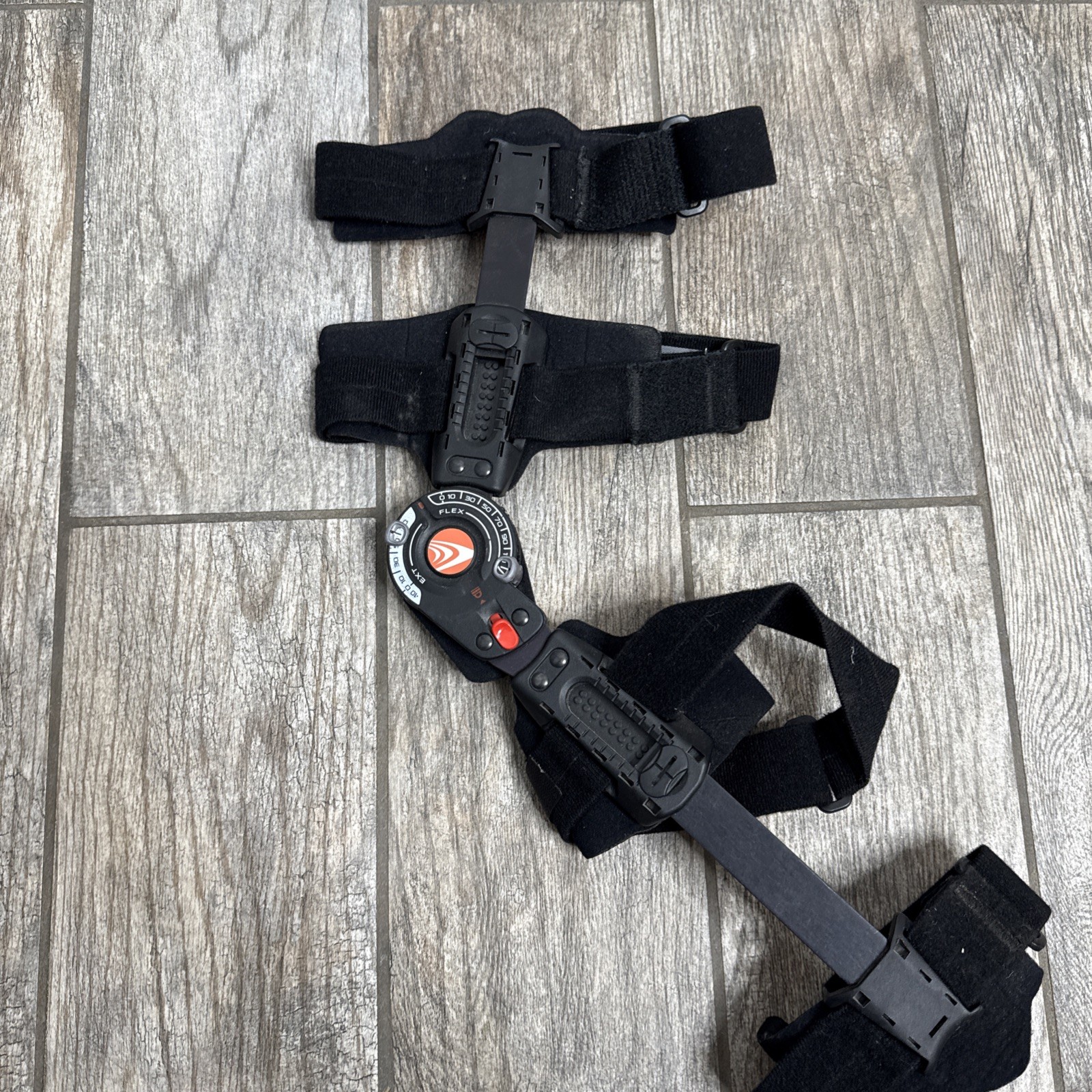 Breg T-Scope Premier Post Op Elbow Brace Long – Right – BLK – 07256 A1