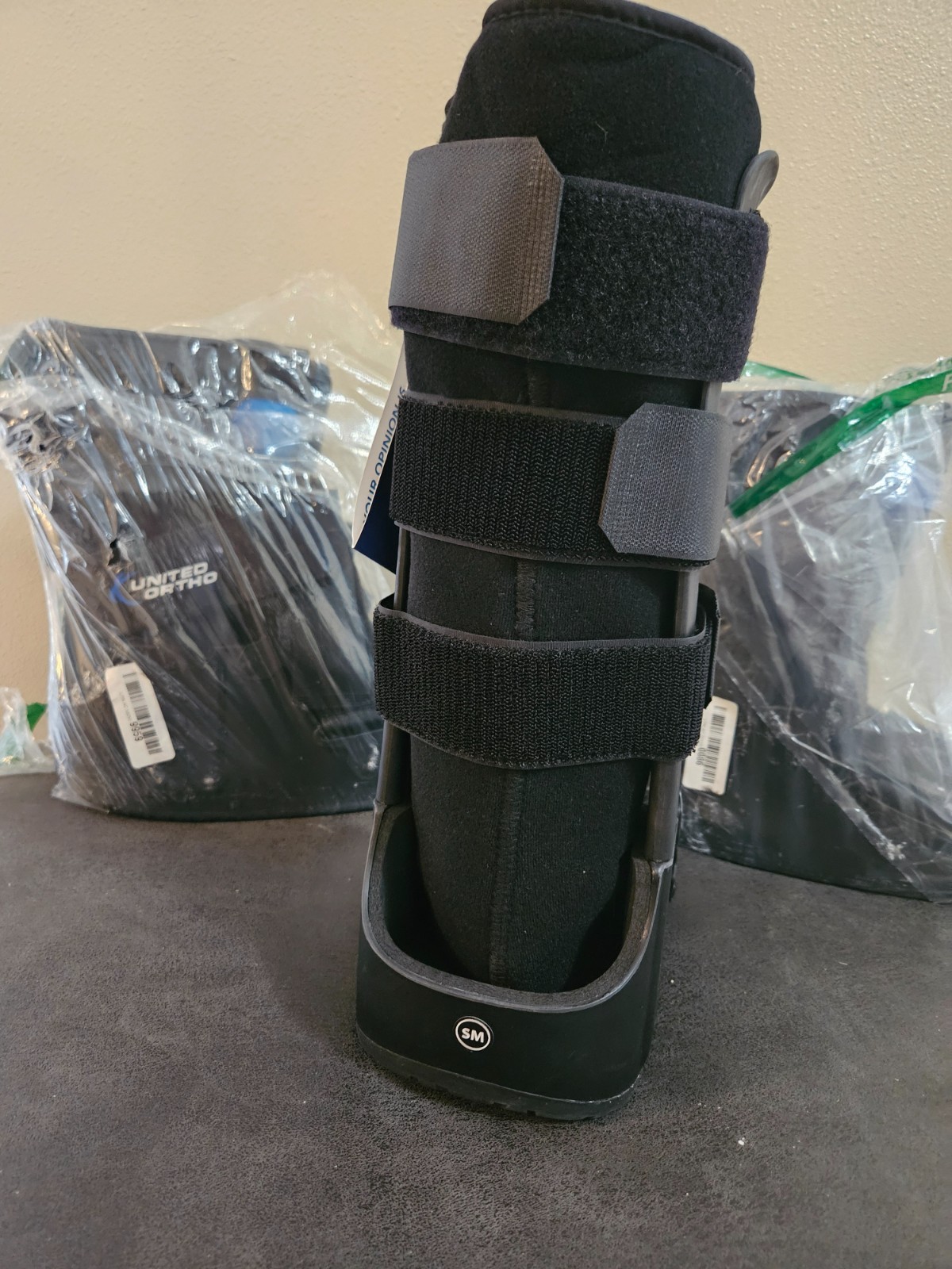 United Ortho Short Air Cam Walker Fracture Boot, Small, Black
