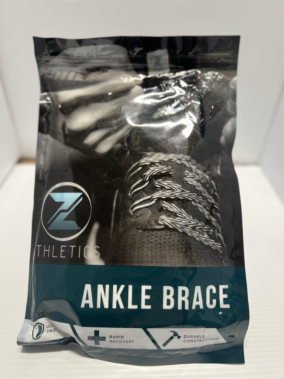 Z ATHLETICS Zenith Ankle Brace, Lace Up Adjustable Sz Small Pack of 1 Black -NEW