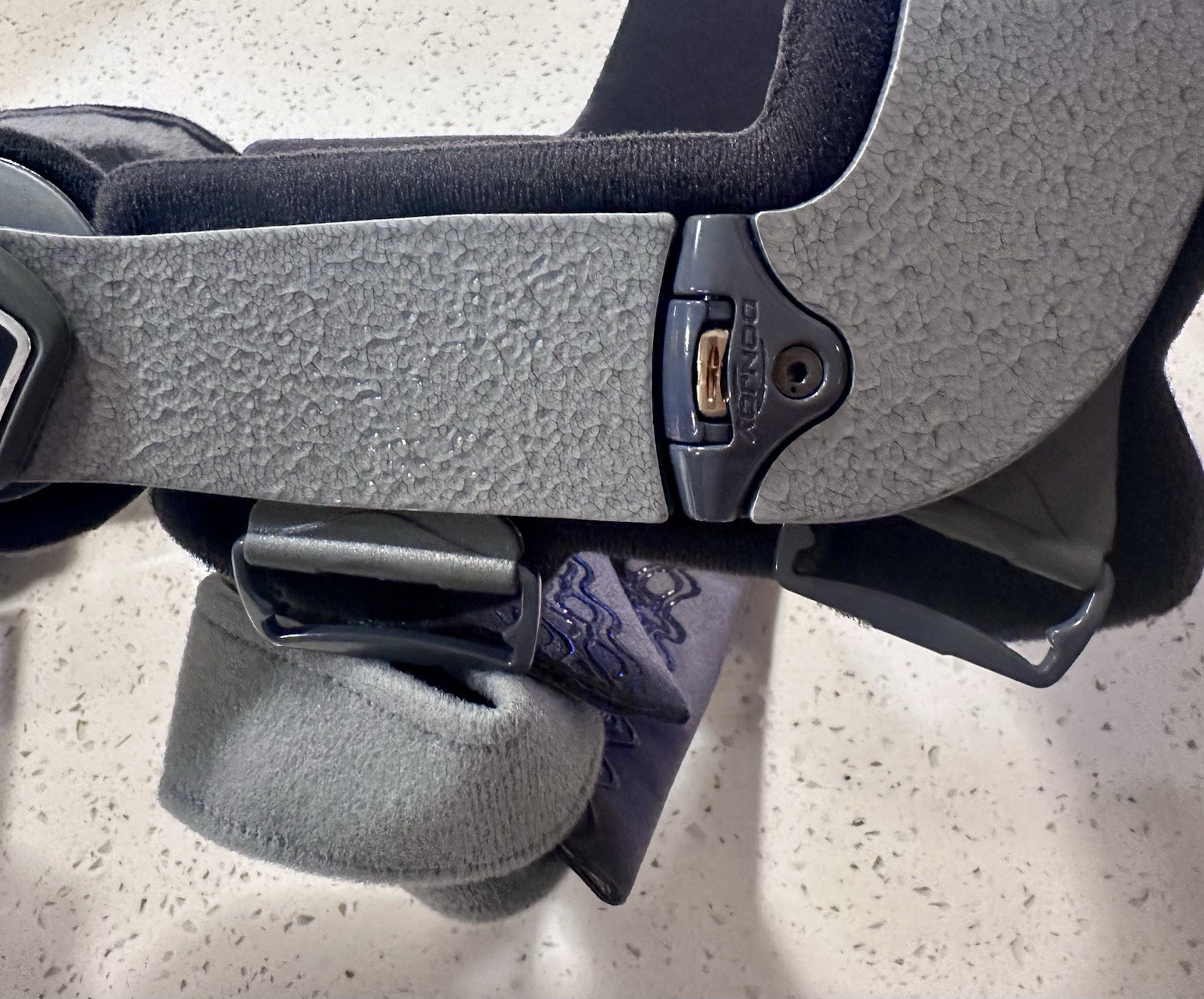 NEW DonJoy Nano Adjustable Knee Brace Medial Stabilization Large, LEFT medial