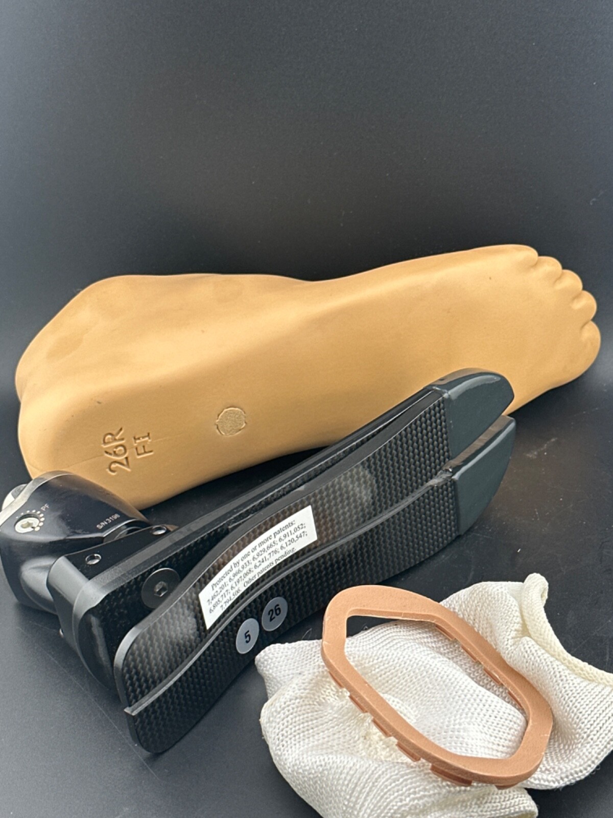 Freedom Kinterra Hydraulic Ankle Prosthetic FootSize 26, Category 5 Right Shell