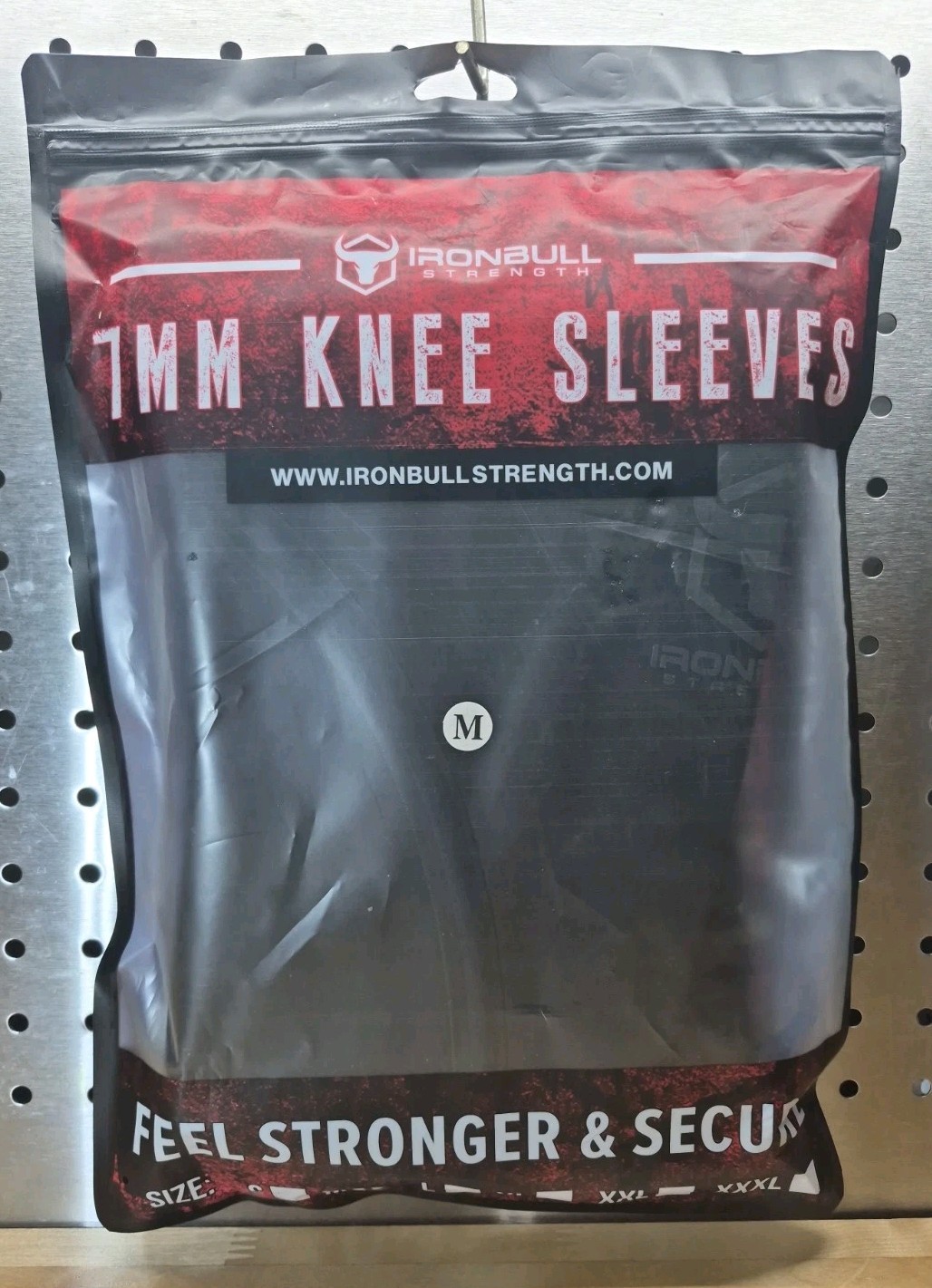 Iron Bull Strength 7mm Knee Sleeves – Size Medium (M) – Brand New in Package