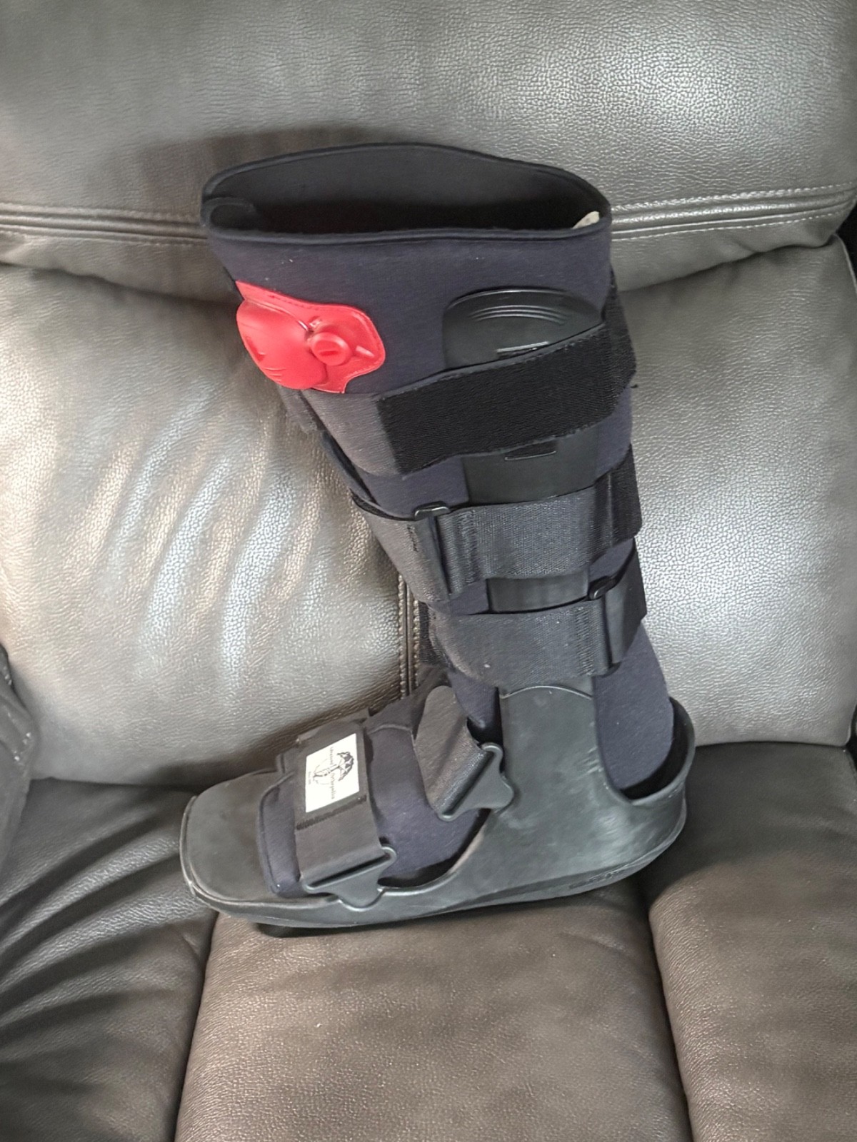 New Air pump DJO Brand XCEL TRAX Full Tall Boot Brace Size LARGE 18” high
