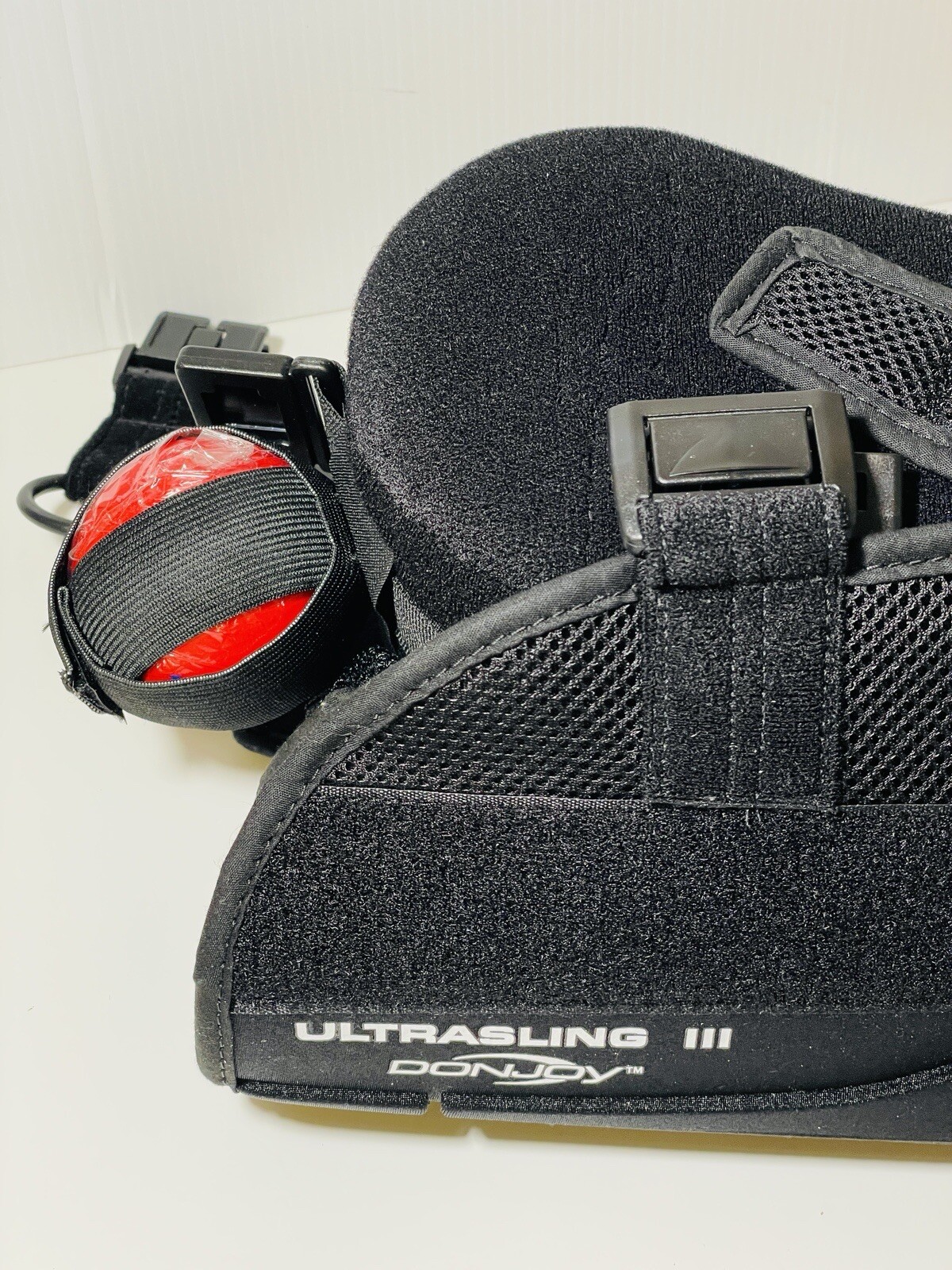 DonJoy UltraSling III Black Medium Sling Arm Rest Therapy Squeeze Ball Set Strap