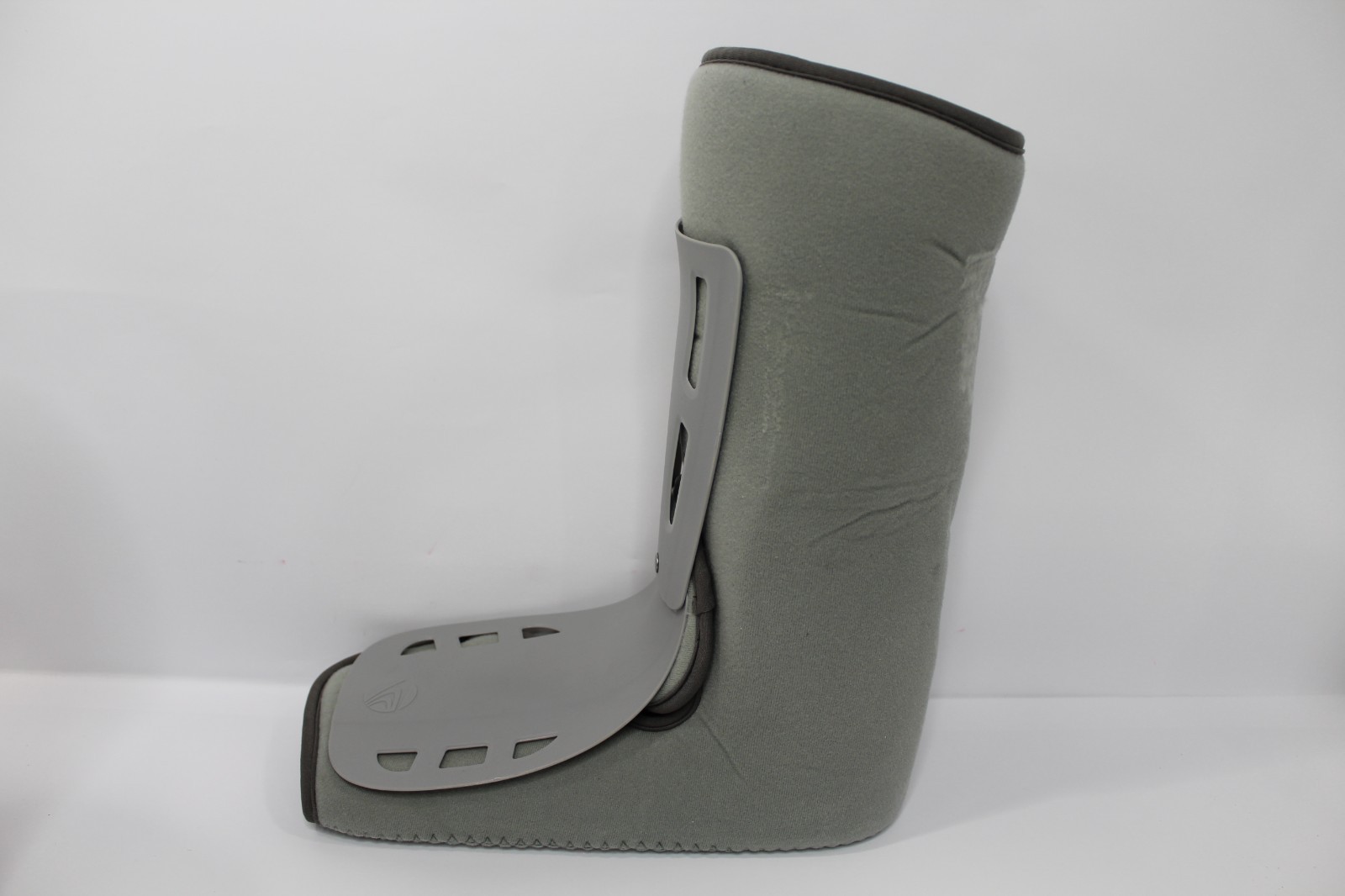 Breg Walking Boot Large Gray Air Cam Male 9 to 12-1/2 and Female 9-1/2 to 13
