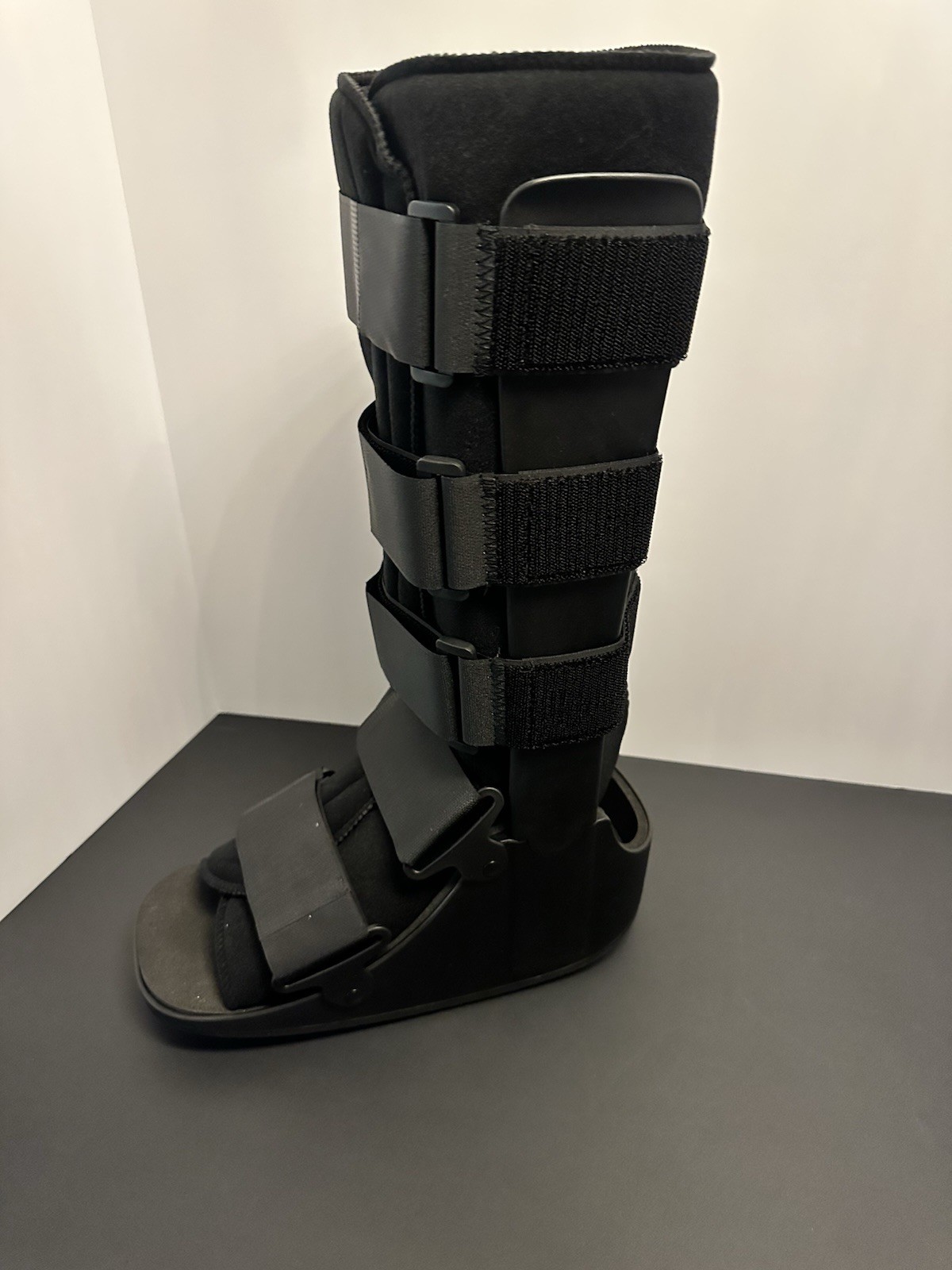 New united ortho cam walker fracture boot Medium See Size Chart Pic