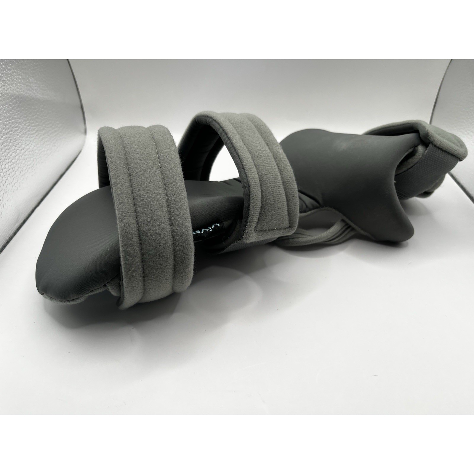 Vive Resting Hand Splint (Left) Immobilizer With Wrist Finger Brace New Medium