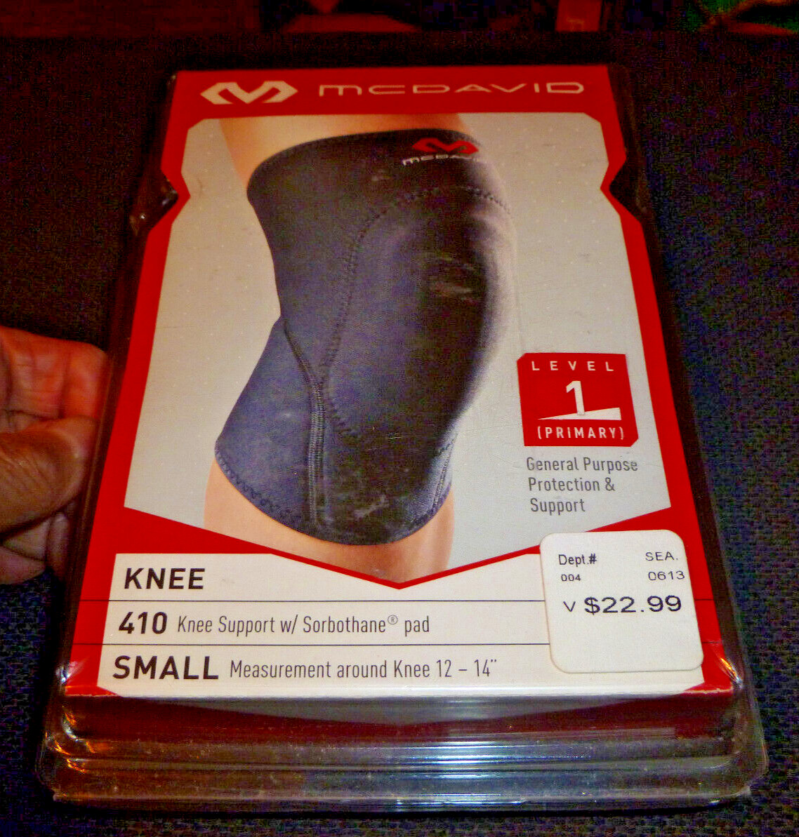 McDAVID Knee Support w/ Sorbothane Pad Small (12-14″) Level 1 Protection/Support