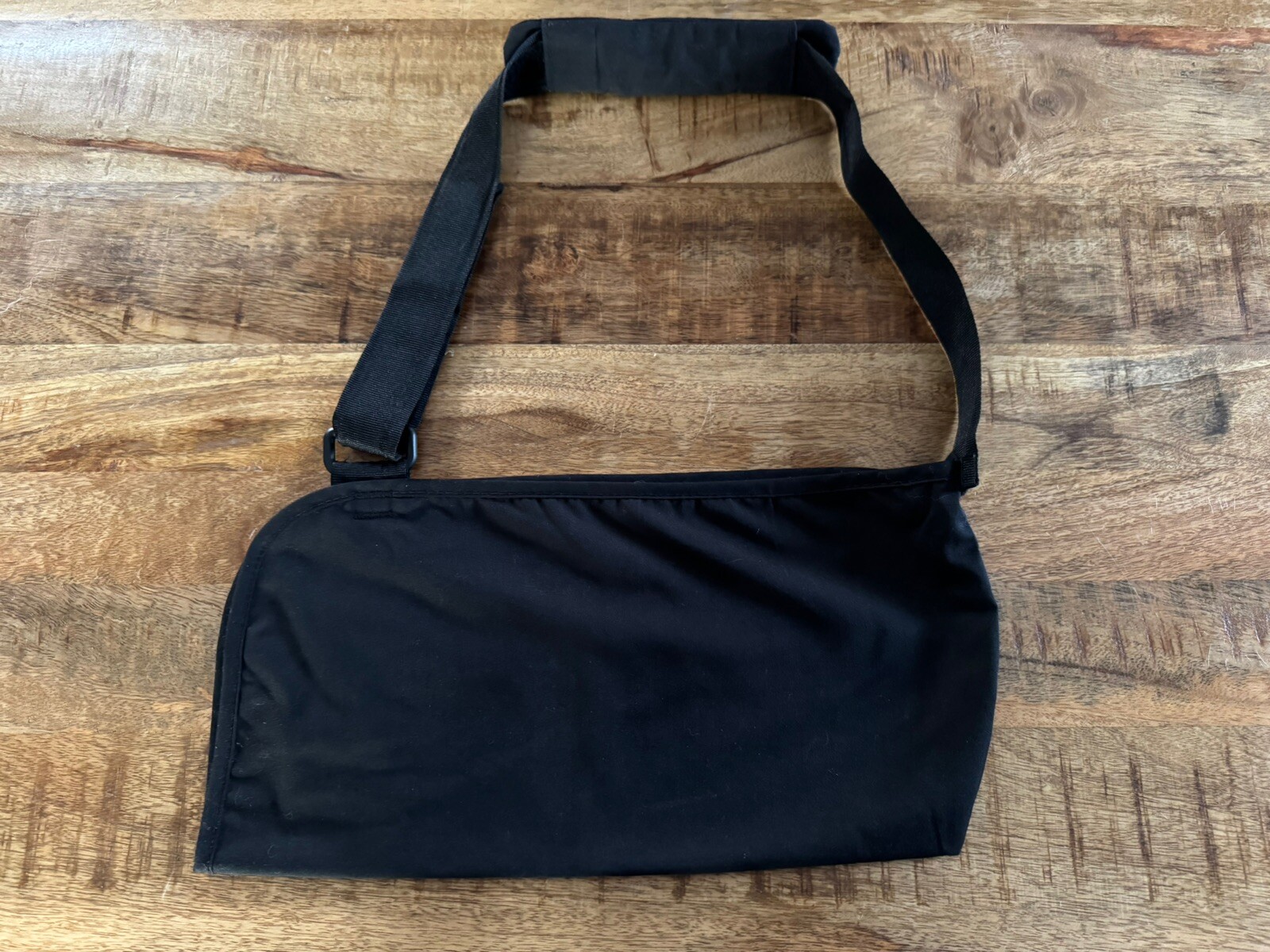 DJO, LLC JB Adjustable Strap Arm Sling Size L Large ~ Black