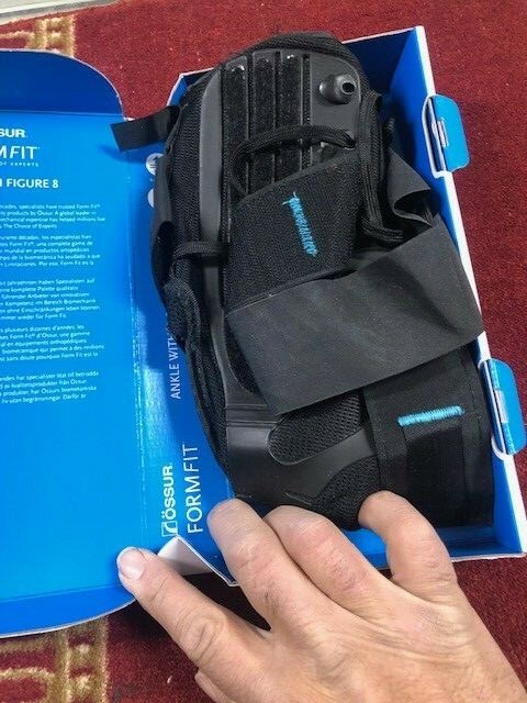Ossur Form Fit Ankle Support Brace with Figure 8 Straps B-212000004 Size large