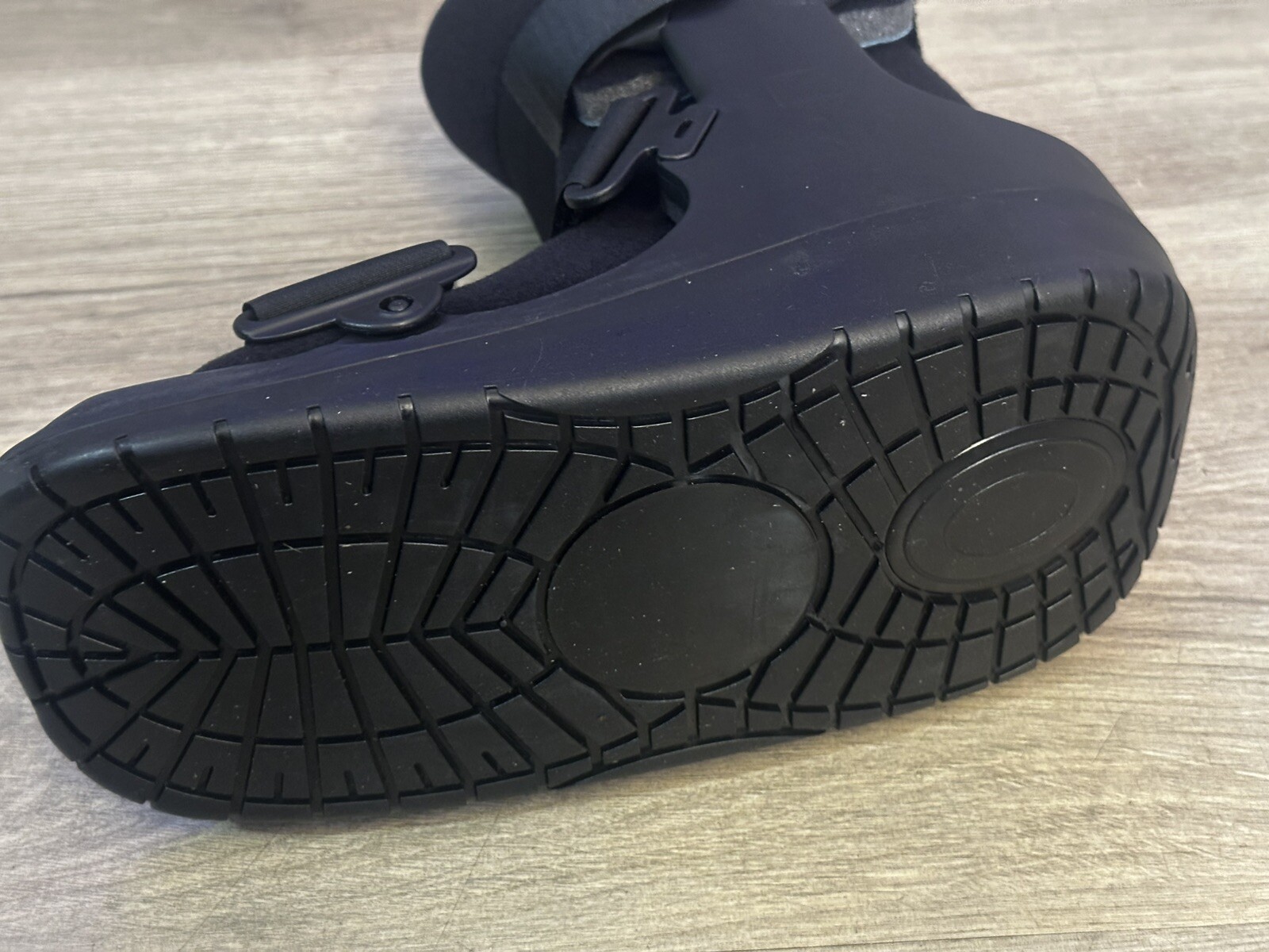 Ossur Form Fit Air Walker Boot Large