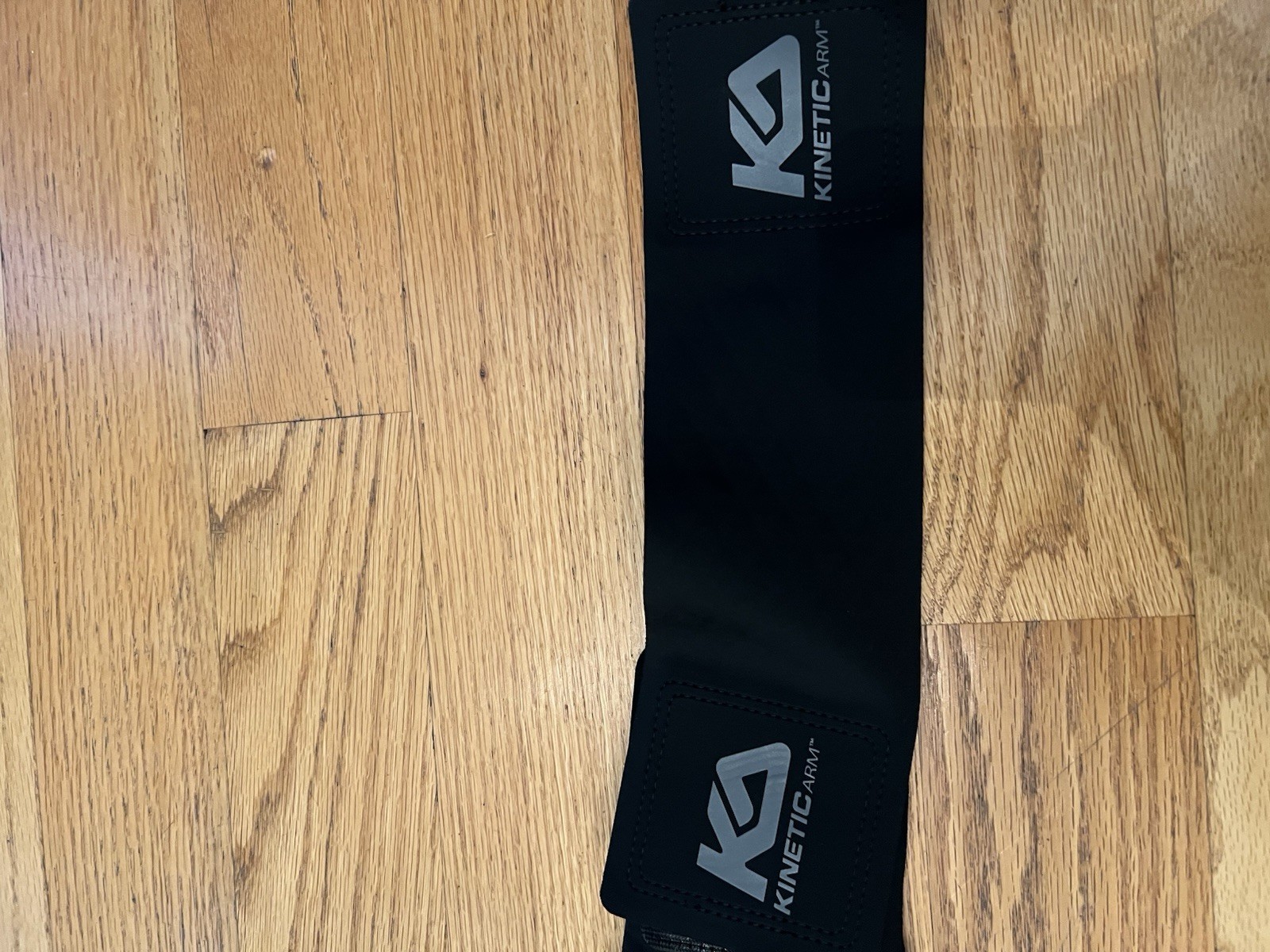 KINETIC ARM K2 Youth Sleeve Shoulder/Elbow/Arm Stabilizer, Black (Small/Right)