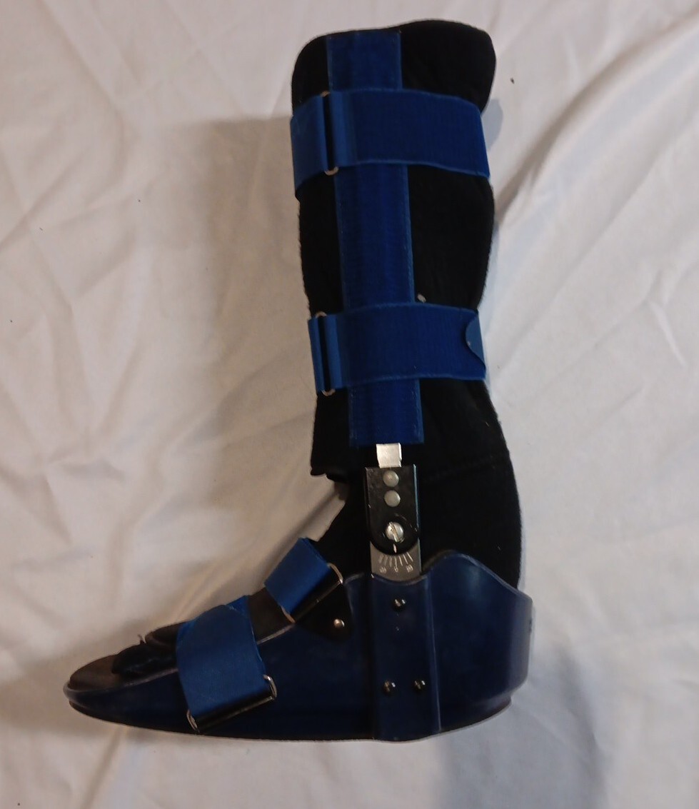 Bird and Cronin- Anklizer 2 Stablizing Boot- Blue and Black
