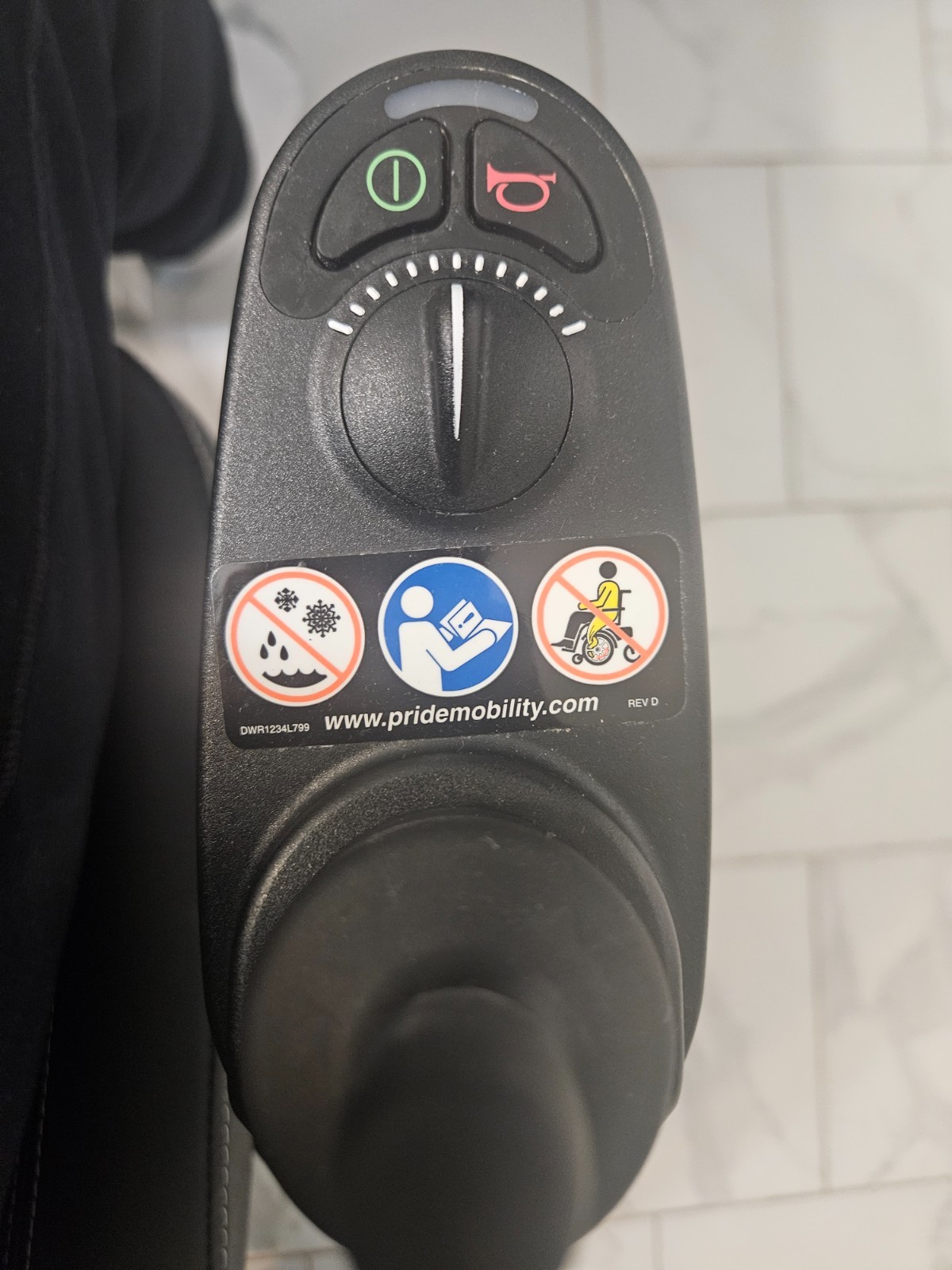 Practically New Mobility Power Chair “Jazzy Evo”: Maximum speed: Up to 5.1 mph.