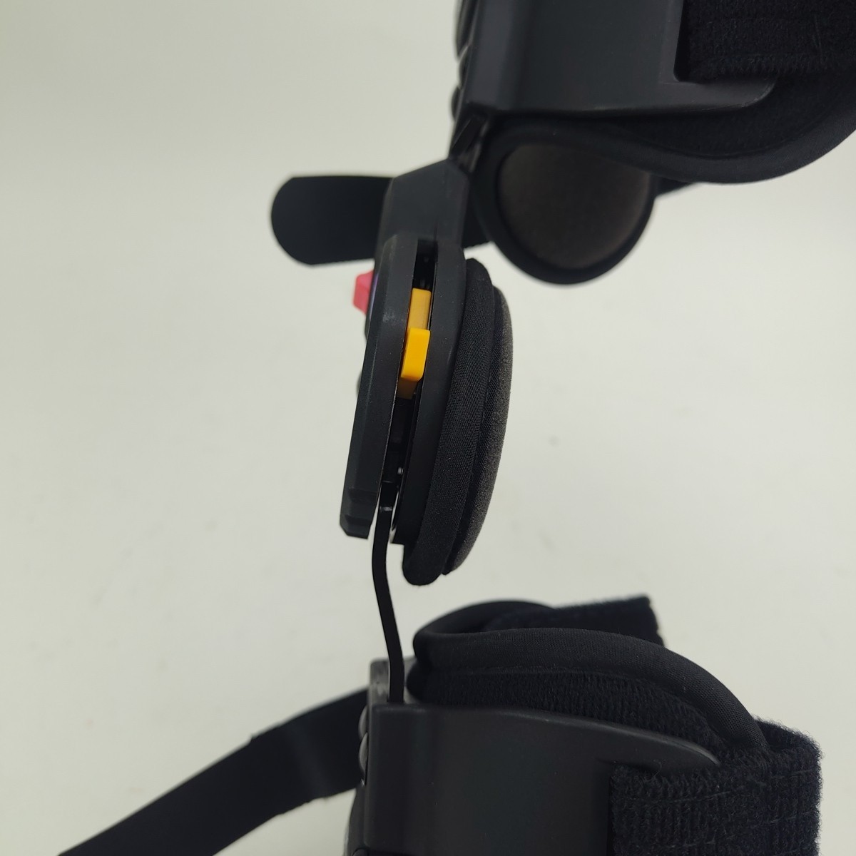 ISO Preferred – Post Op ROM Elbow For Right Arm, Universal Size – (ISO-EL205R)