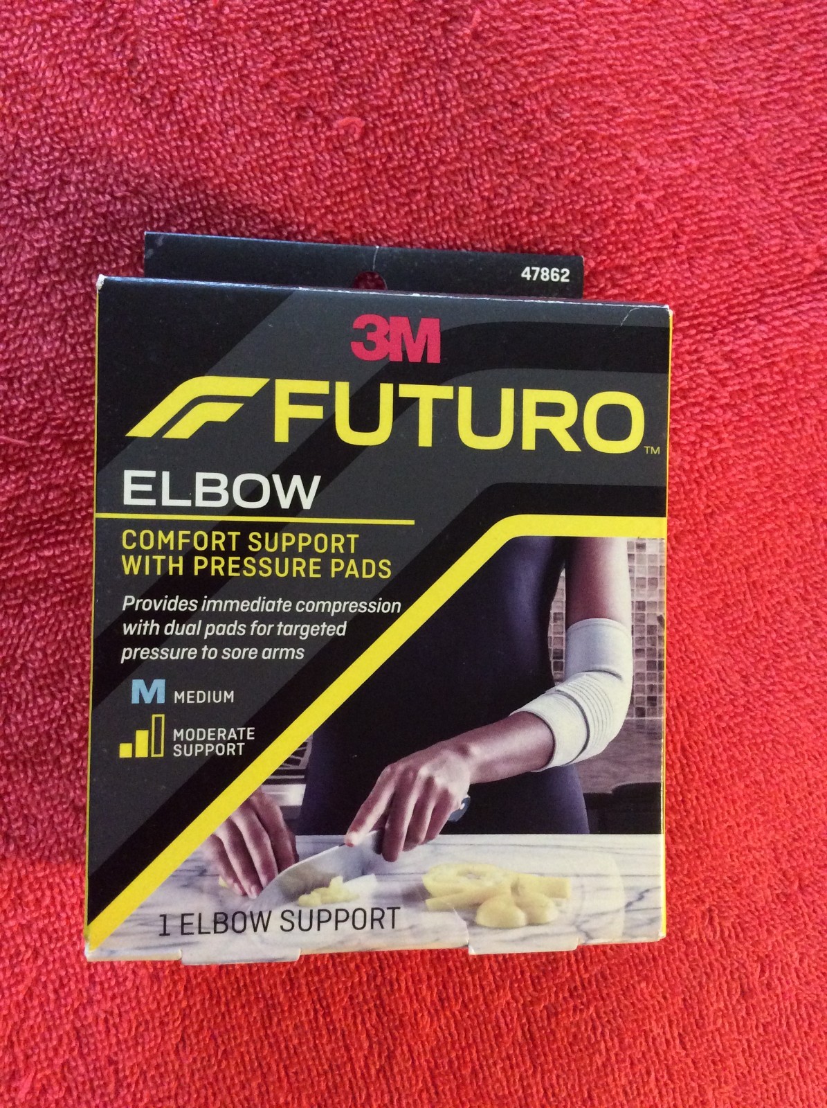 3M FUTURO ELBOW COMFORTO SUPPORT WITH PRESSURE PADS MEDIUM MODERATE SUPPORT