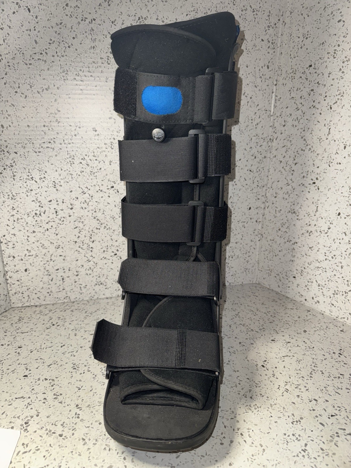 United Ortho Air Cam Walker Fracture Boot Medium, Black Long Tall Top