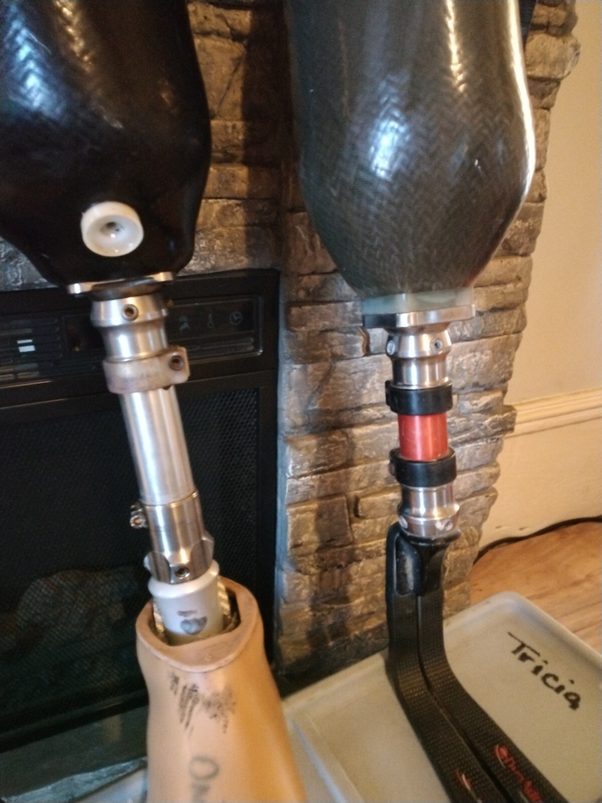 prosthetic leg