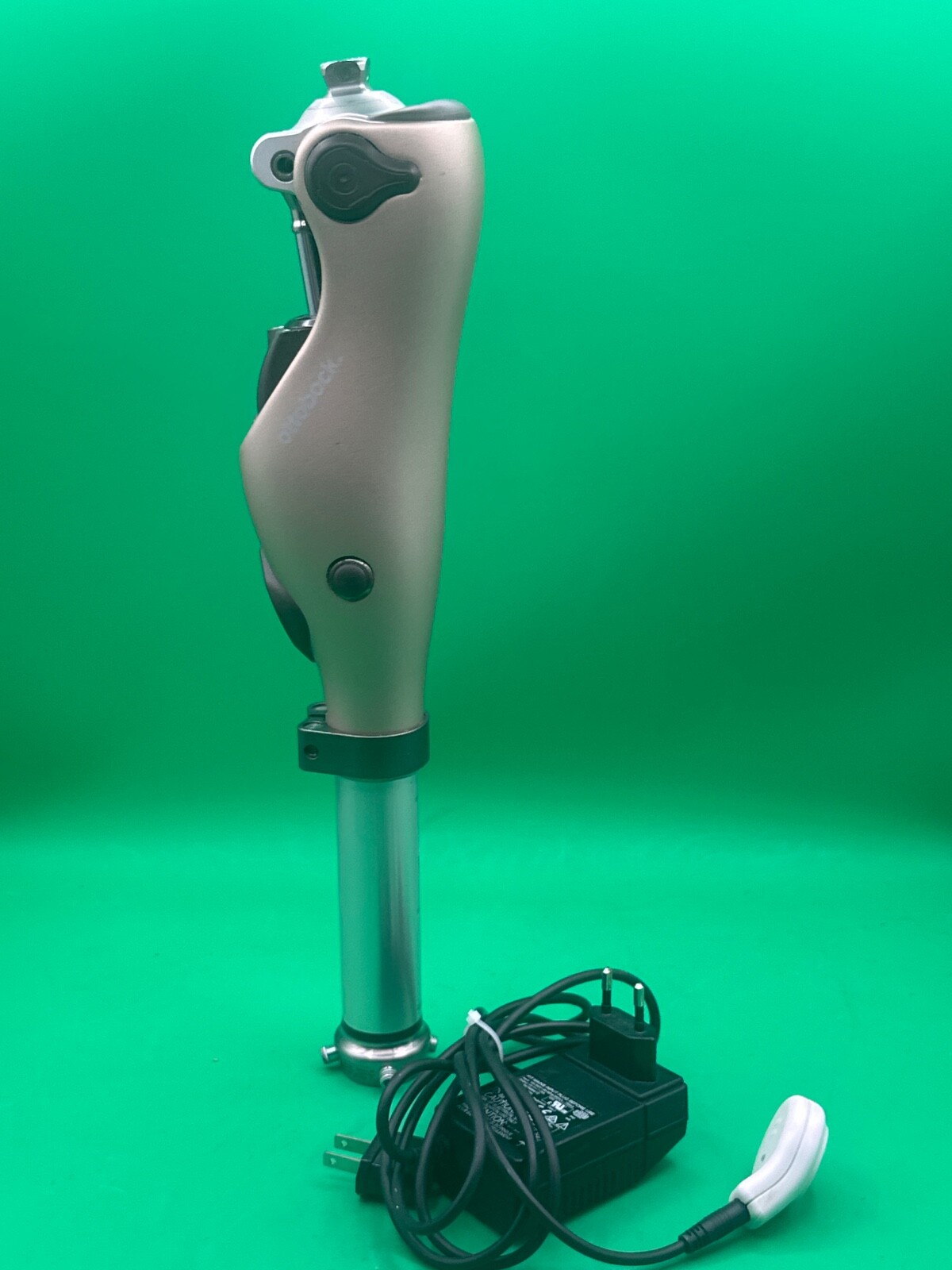 ottobock otto bock kenevo microprocessor prosthetic knee. 2018. Great Cond