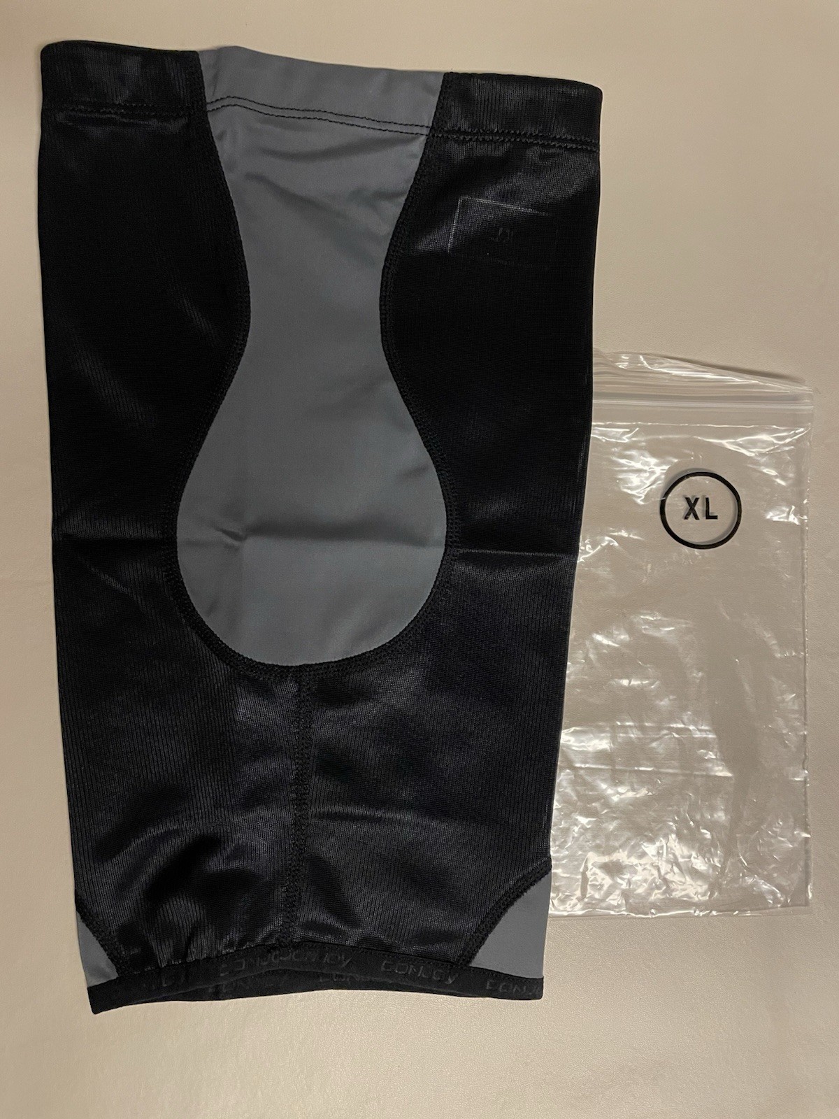 DonJoy XL Reaction Undersleeve, 4 Way Stretch, Nylon & Spandex, NEW